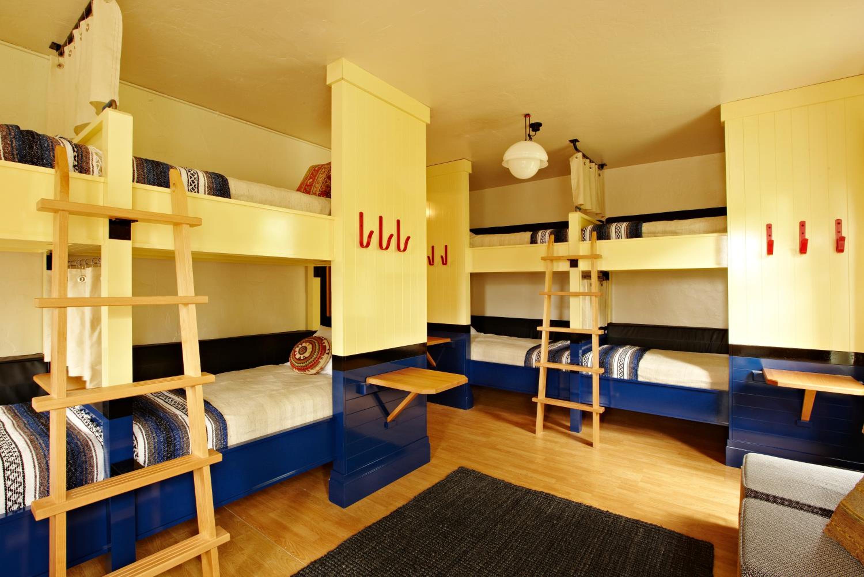 Bed in 8-Bed Mixed Dormitory Room