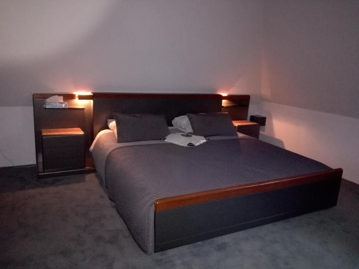 Double or Twin Room with Sofa photo 1