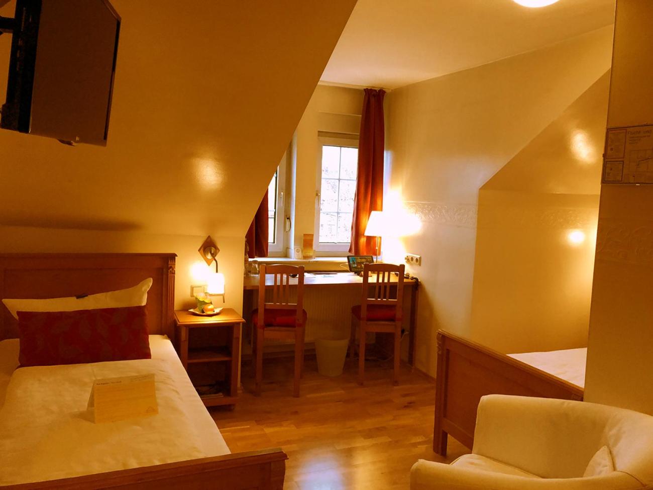 Double or Twin Room - Photo 1