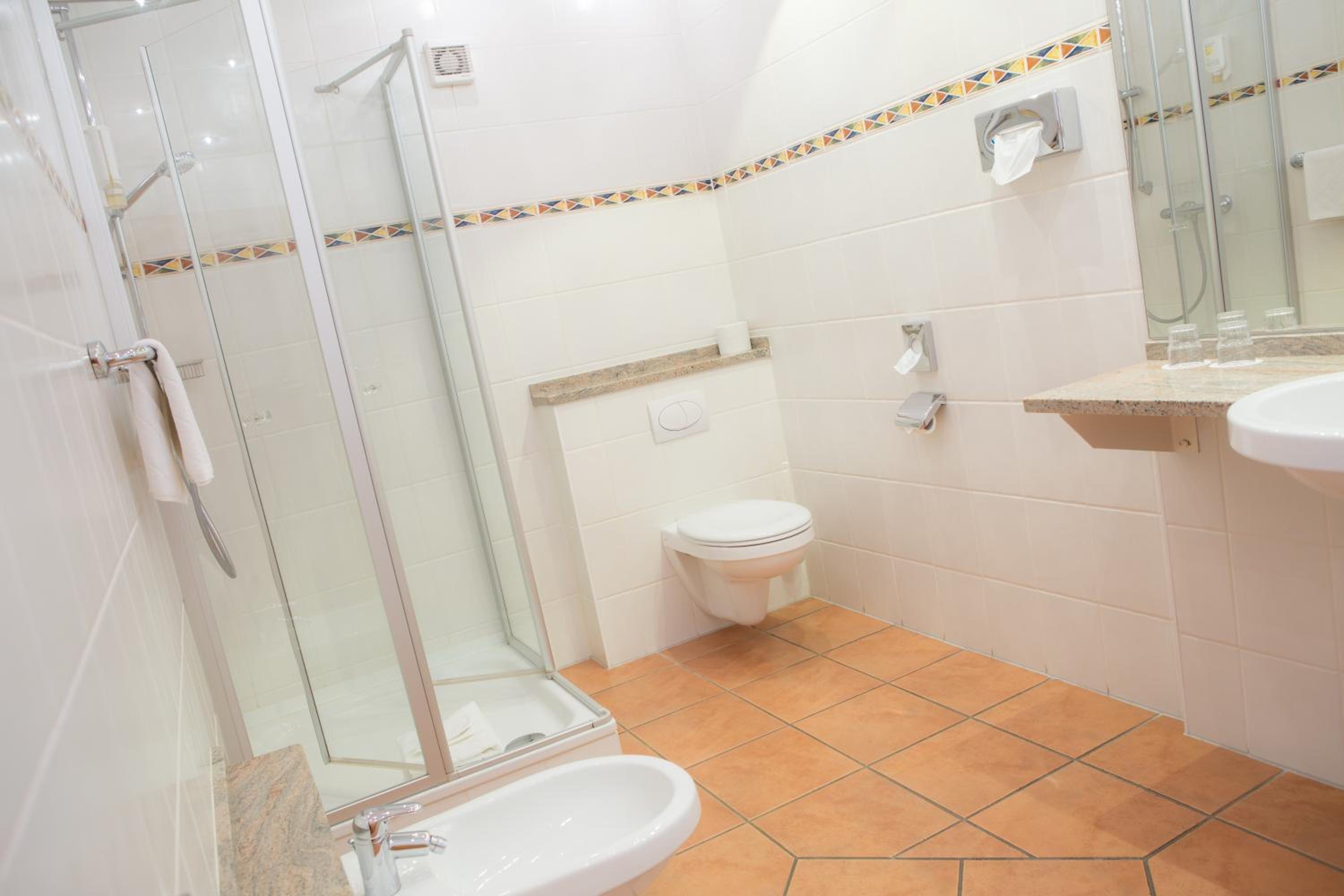 Double Room - Photo 4