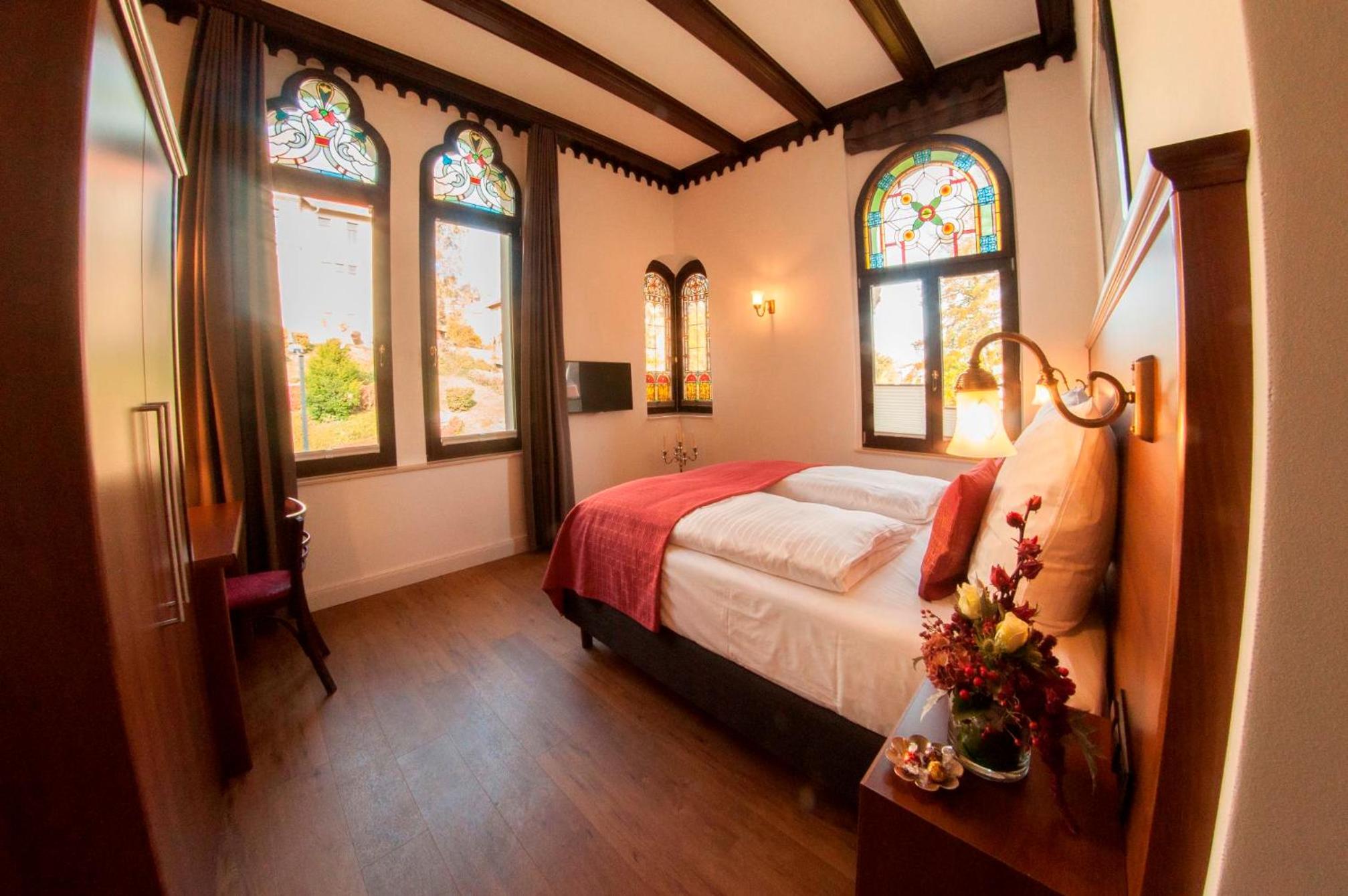 Single Room photo 2