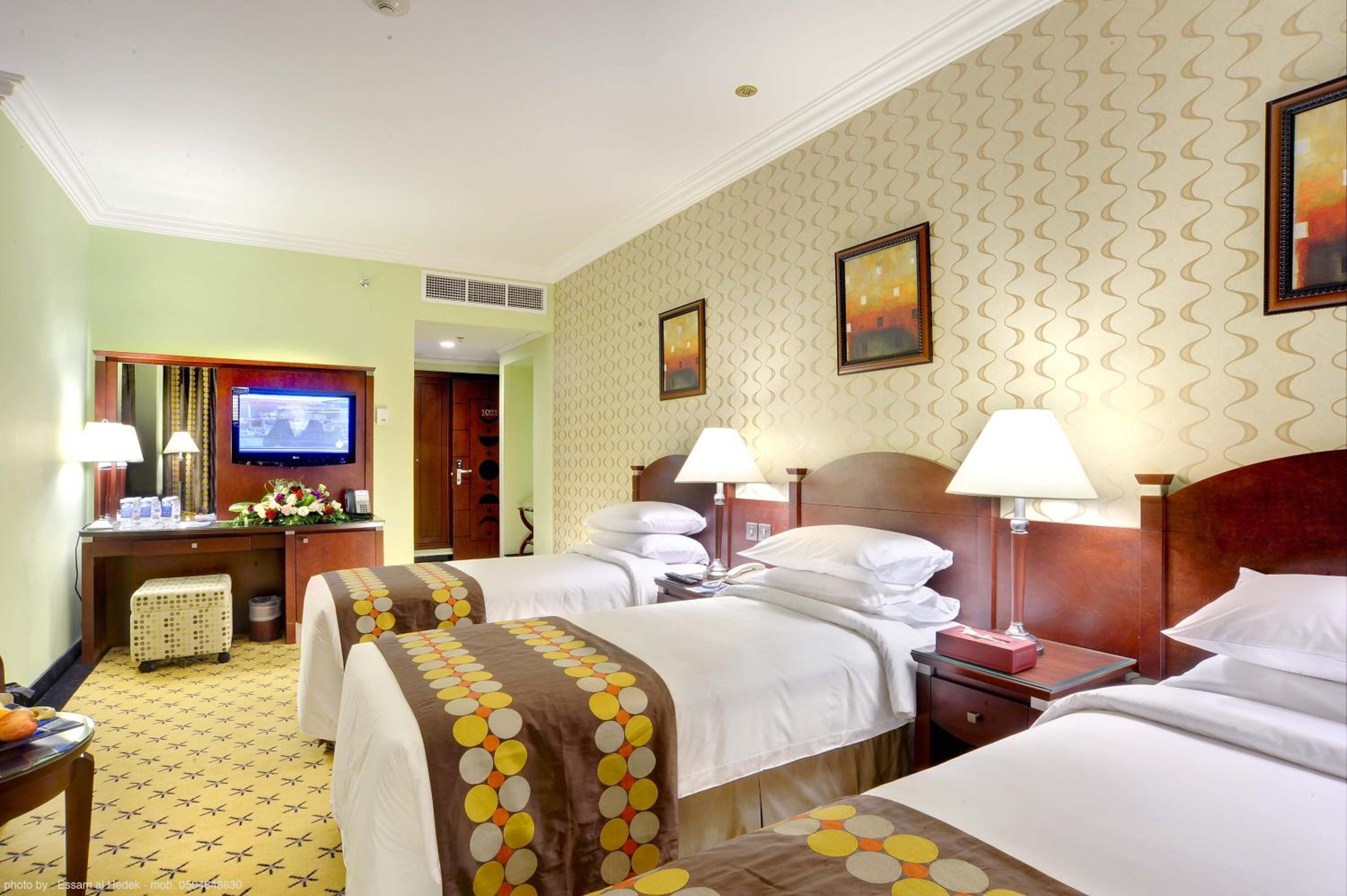 Standard Triple Room photo 3