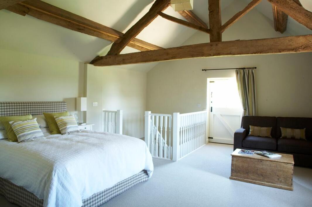 Deluxe King Room photo 1