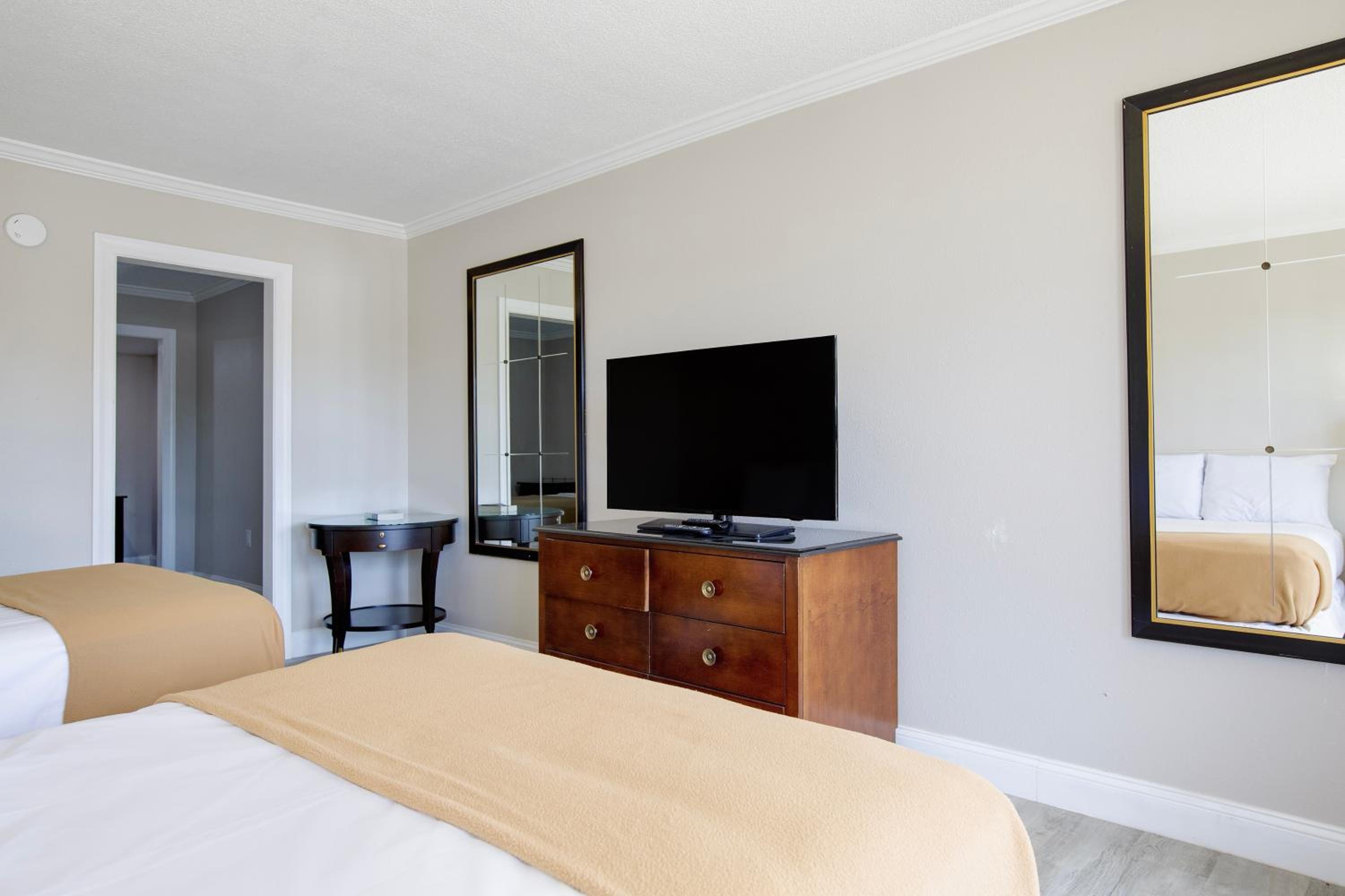 Riverside Inn & Suites Danville Virginia, Photo 7