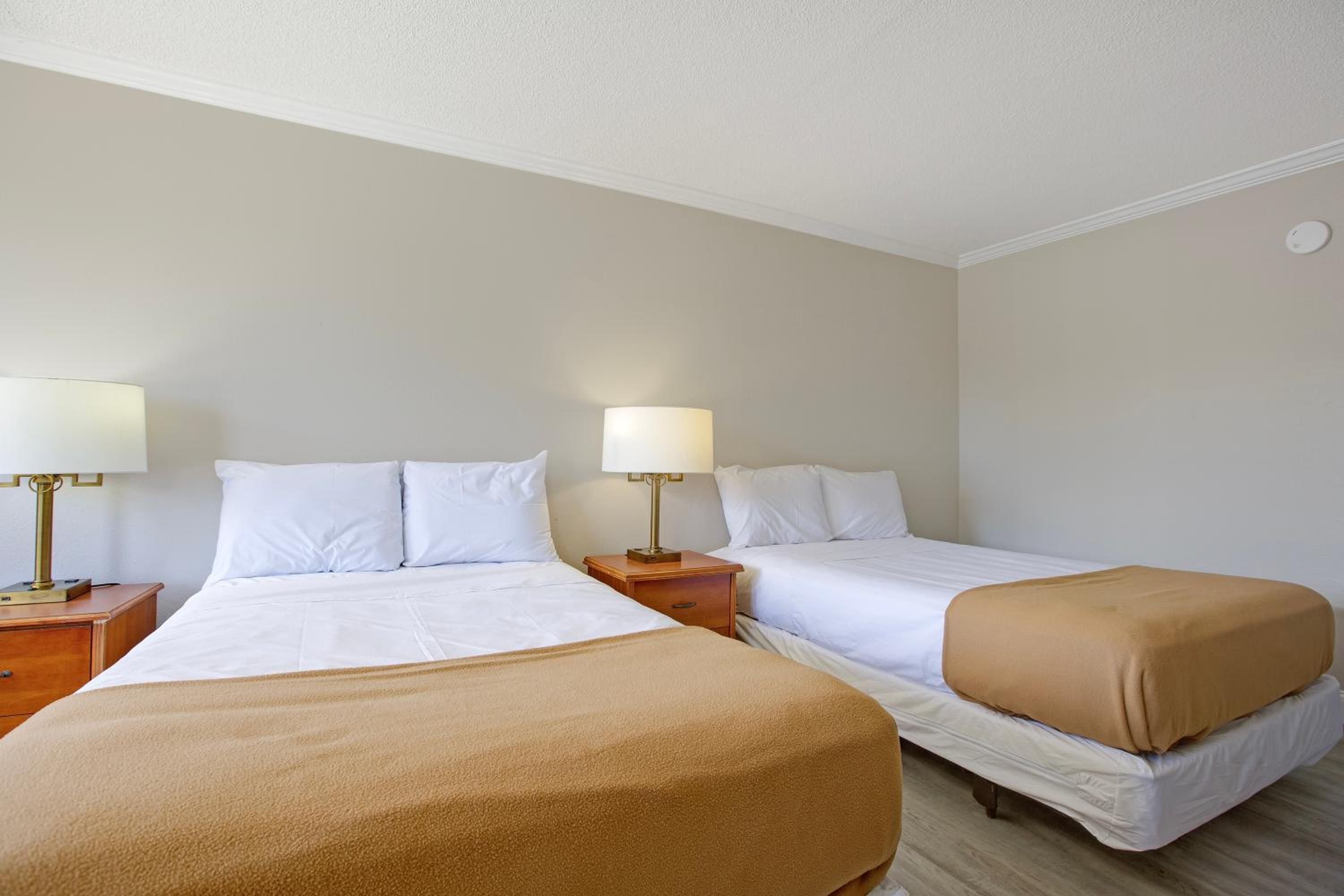 Riverside Inn & Suites Danville Virginia, Photo 2