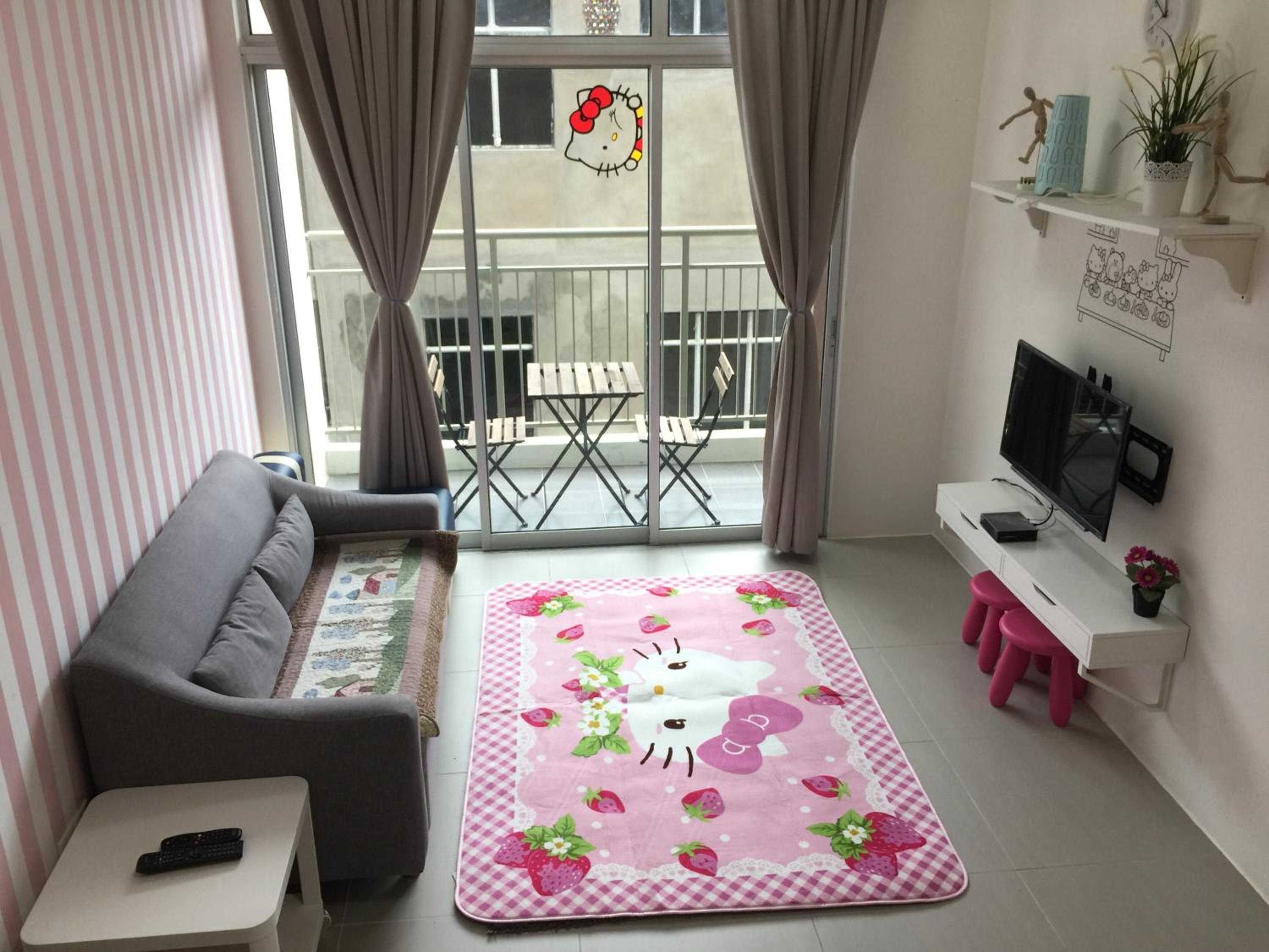 Hello Kitty photo 3
