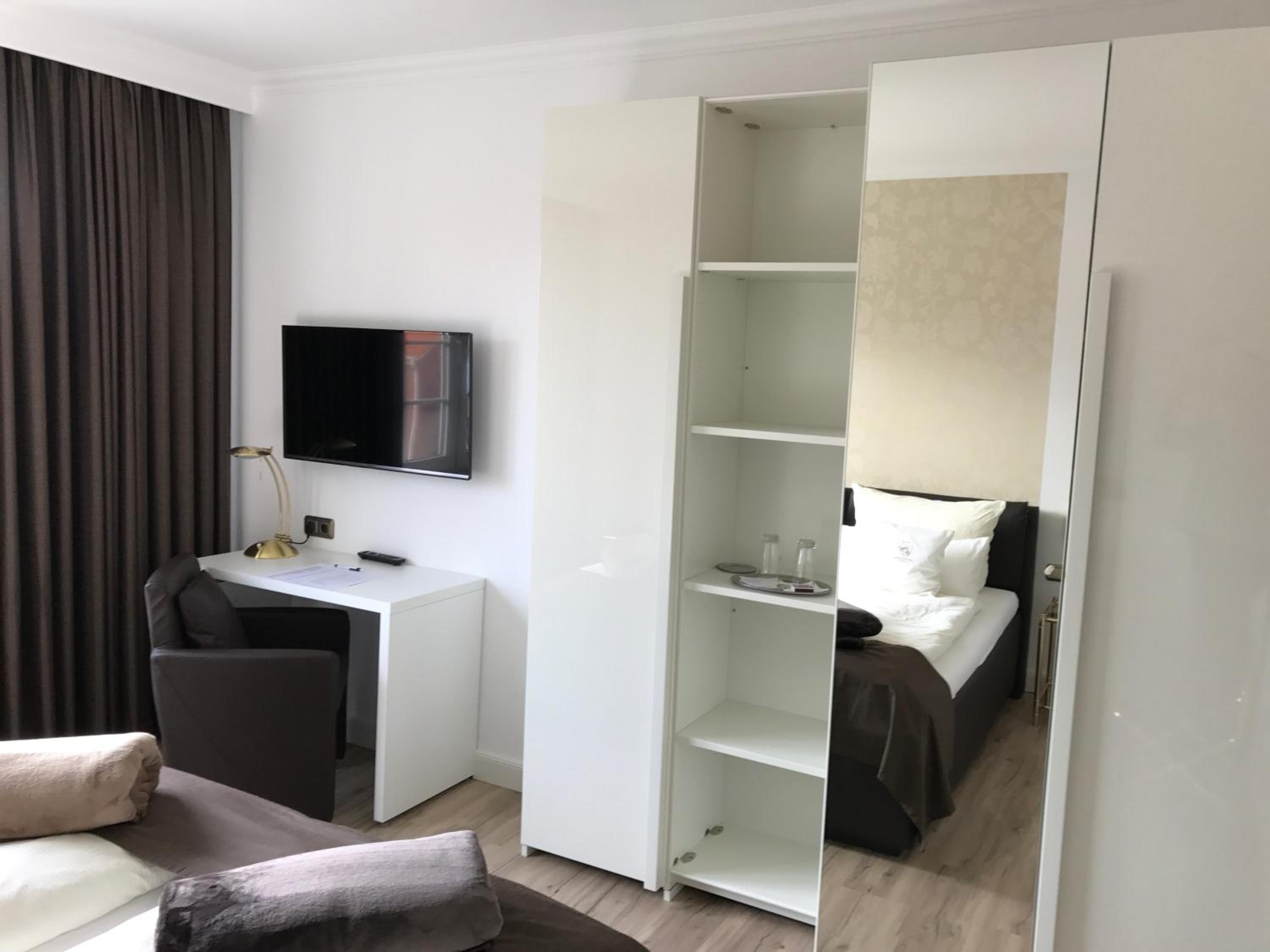 Standard Suite photo 2