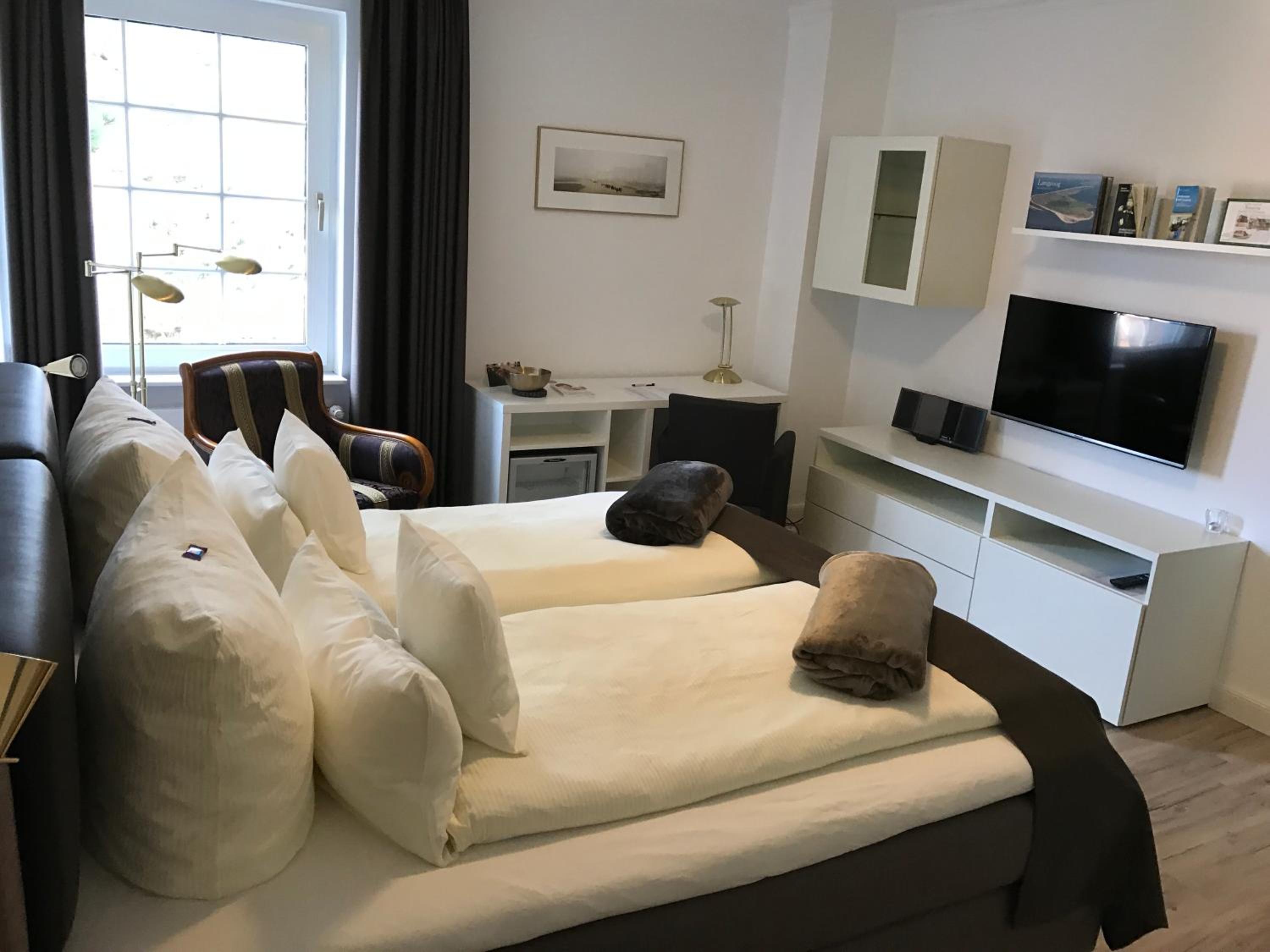 Large Double Room