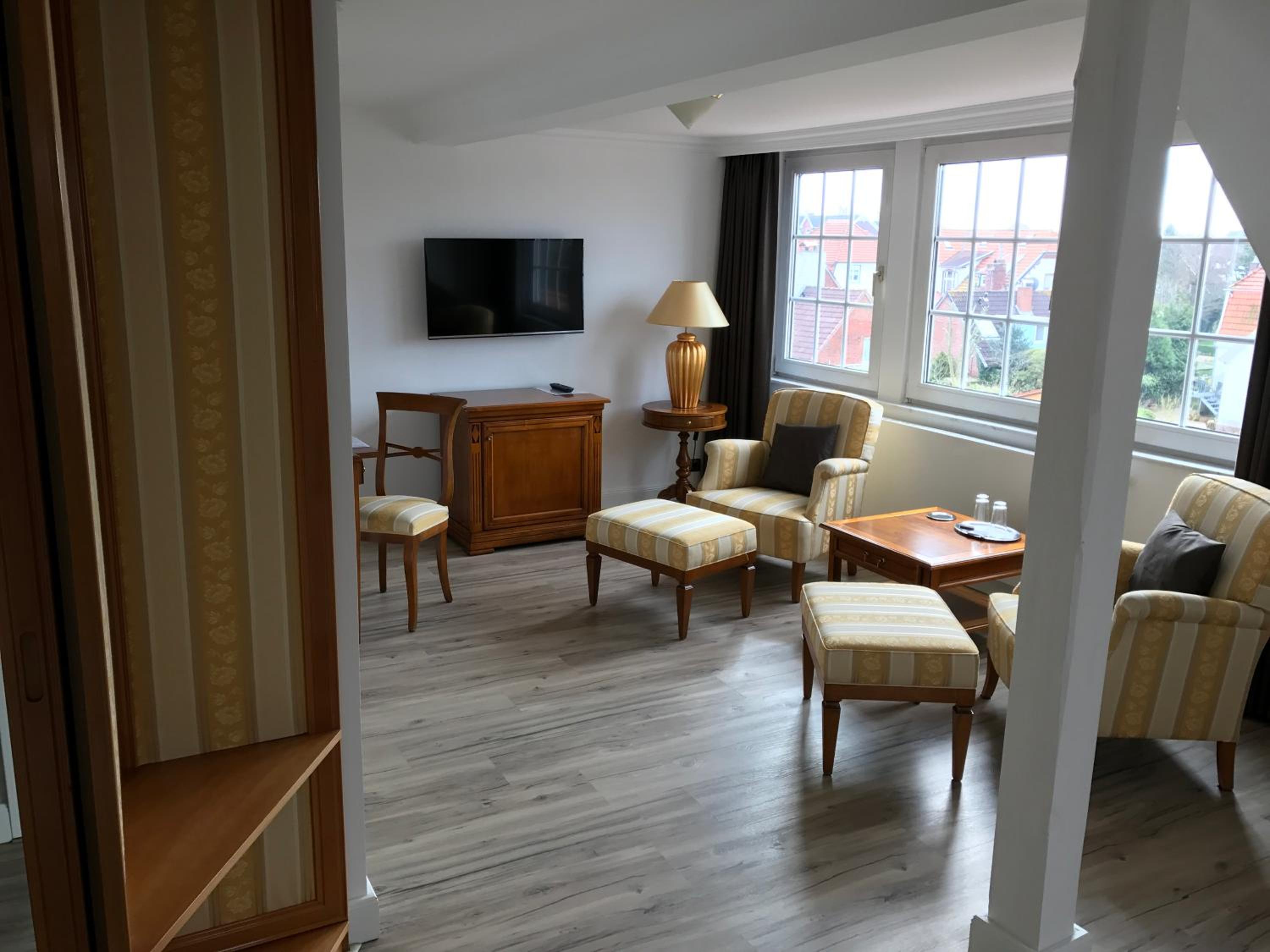 Deluxe Suite photo 2