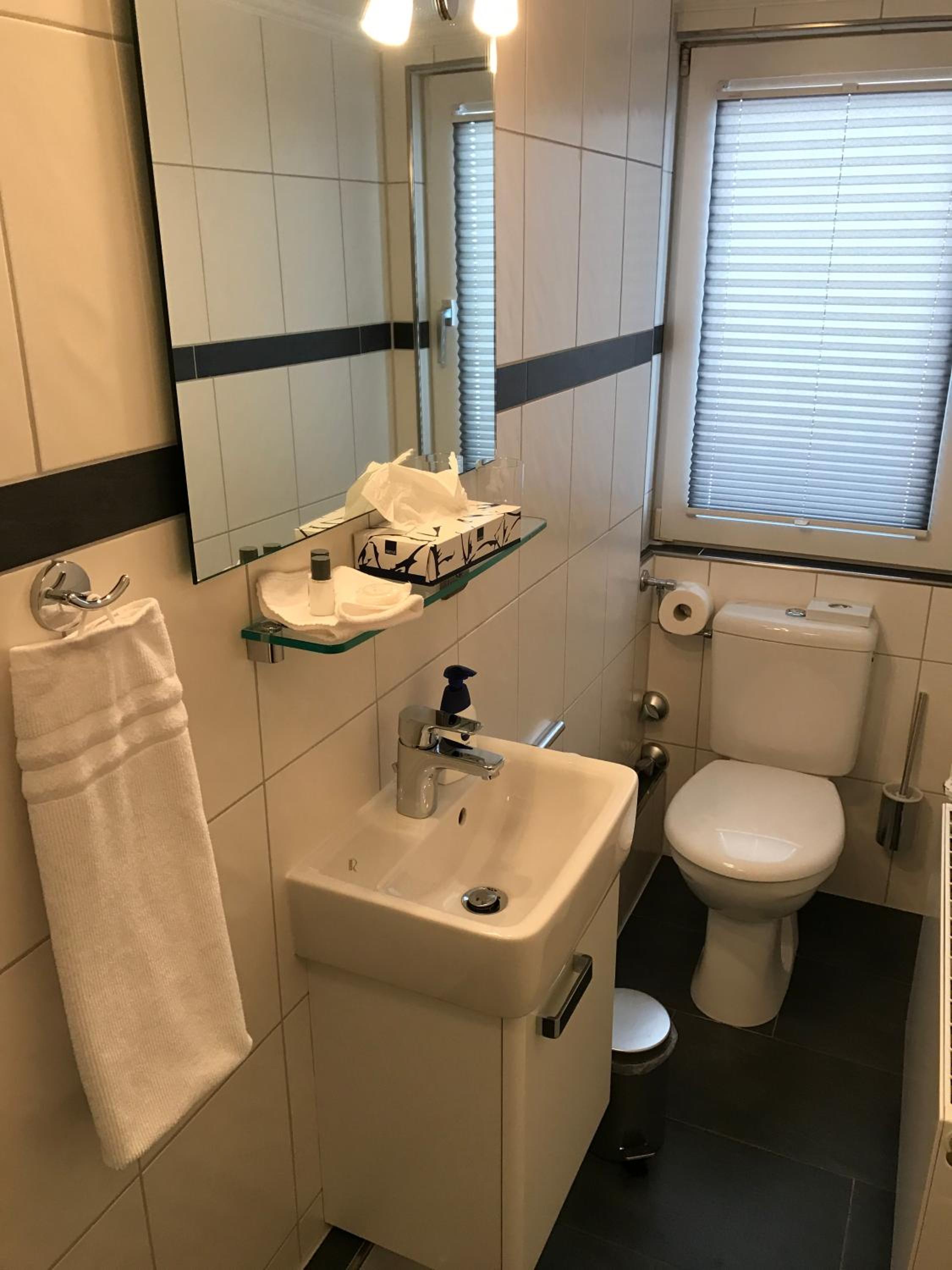 Single Room photo 2