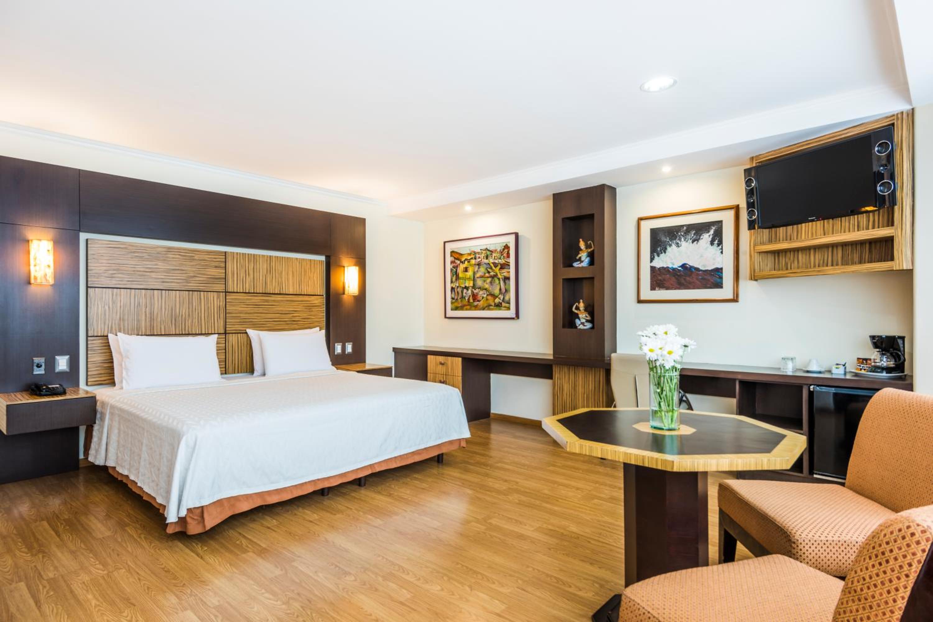 Deluxe Double Room - Photo 1