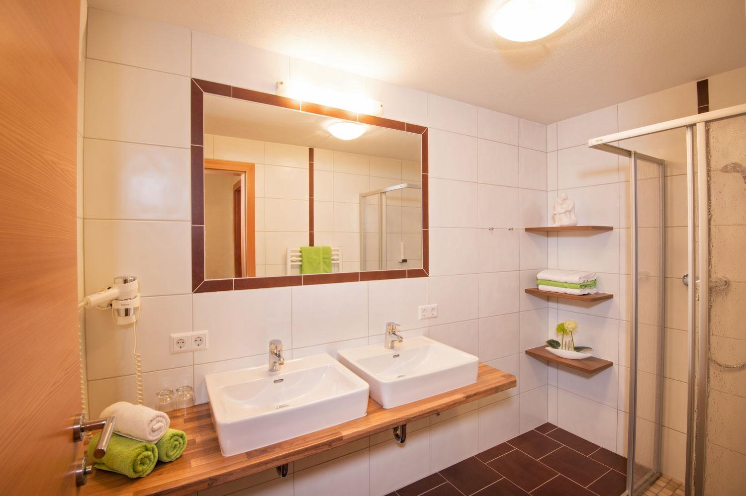 Two-Bedroom Apartment with Balcony photo 3