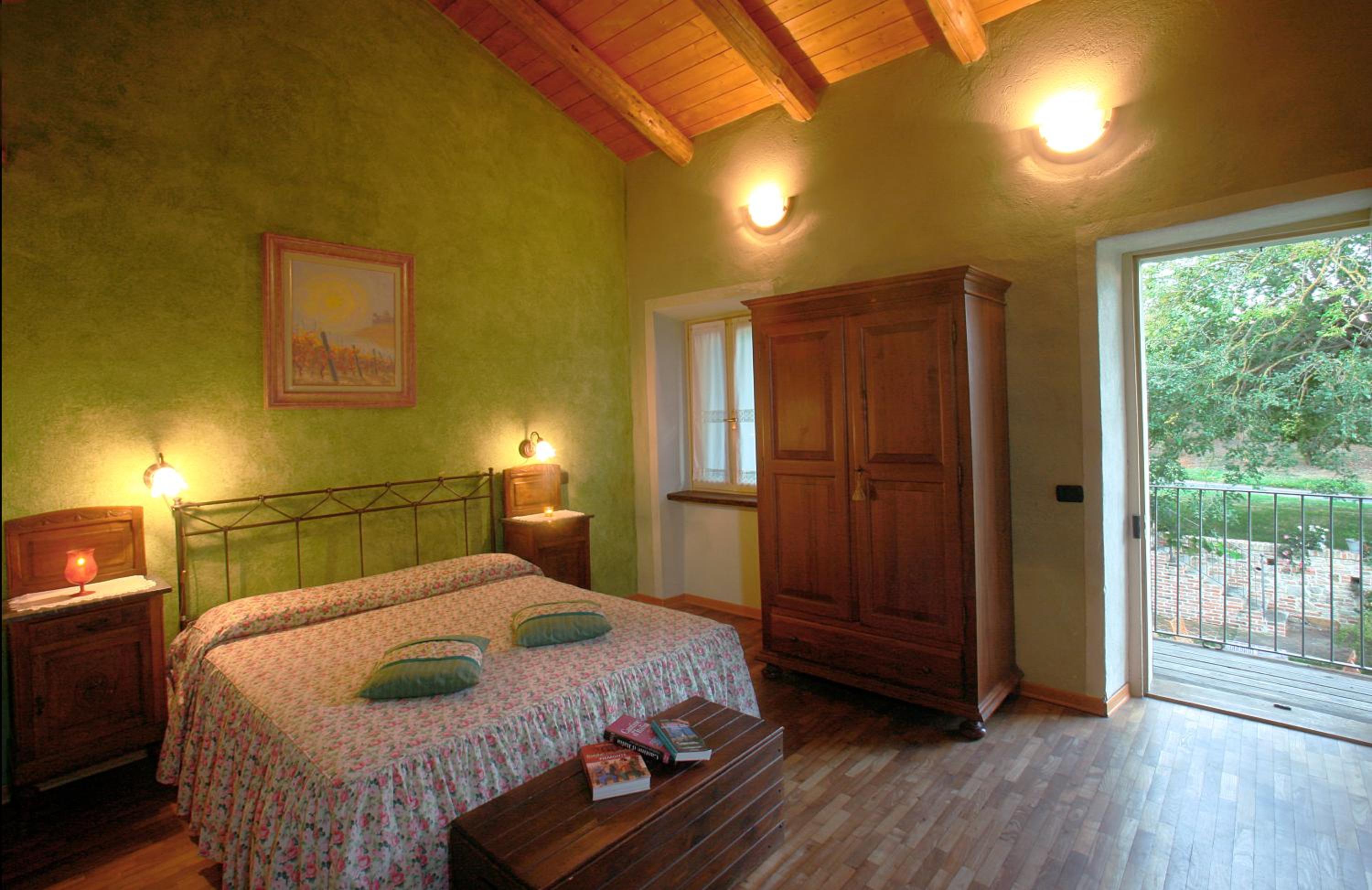 Double or Twin Room with Private Bathroom - Photo 3