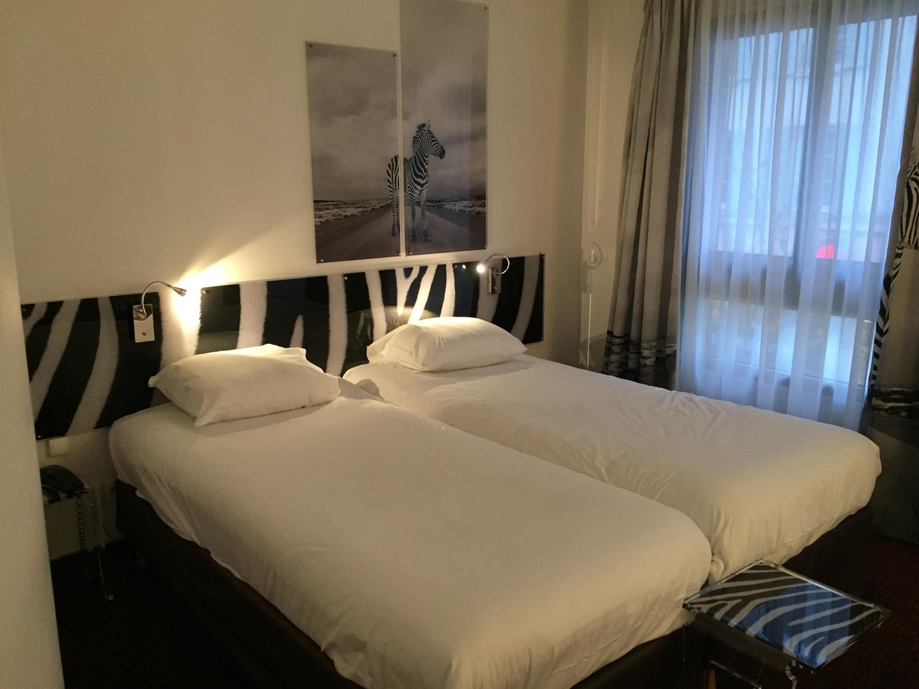 Twin Room - Photo 1