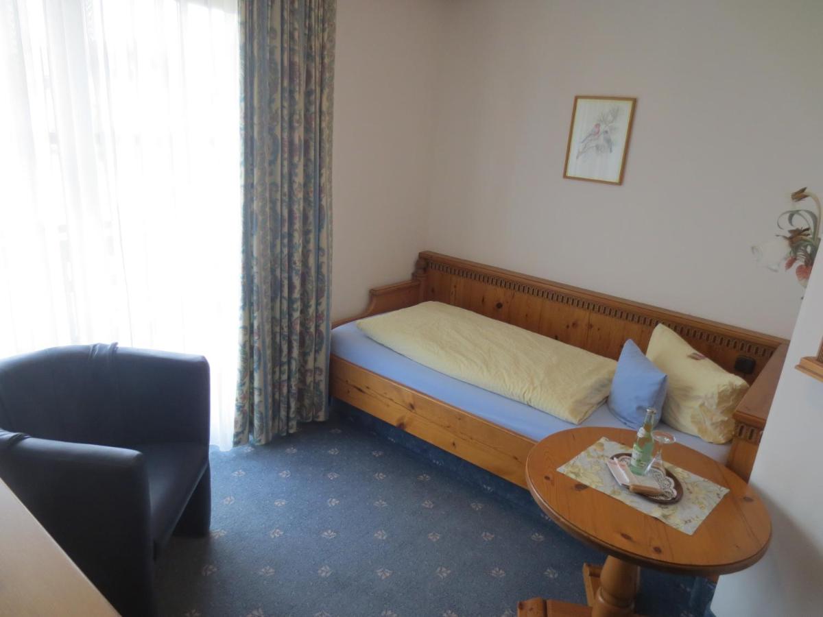 Single Room photo 3
