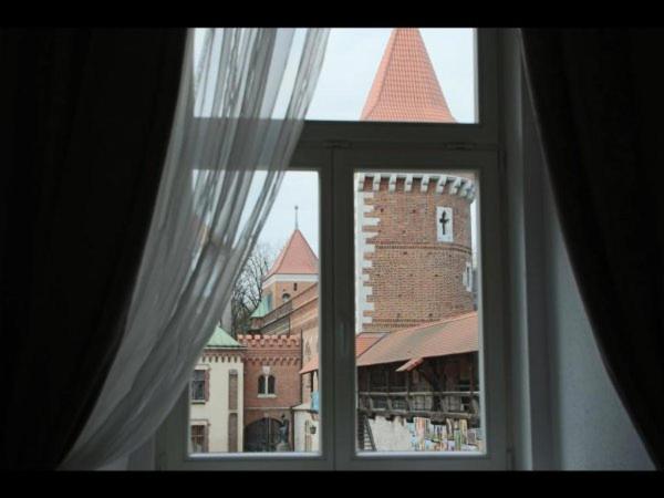 Two-Bedroom Apartment - Photo 5