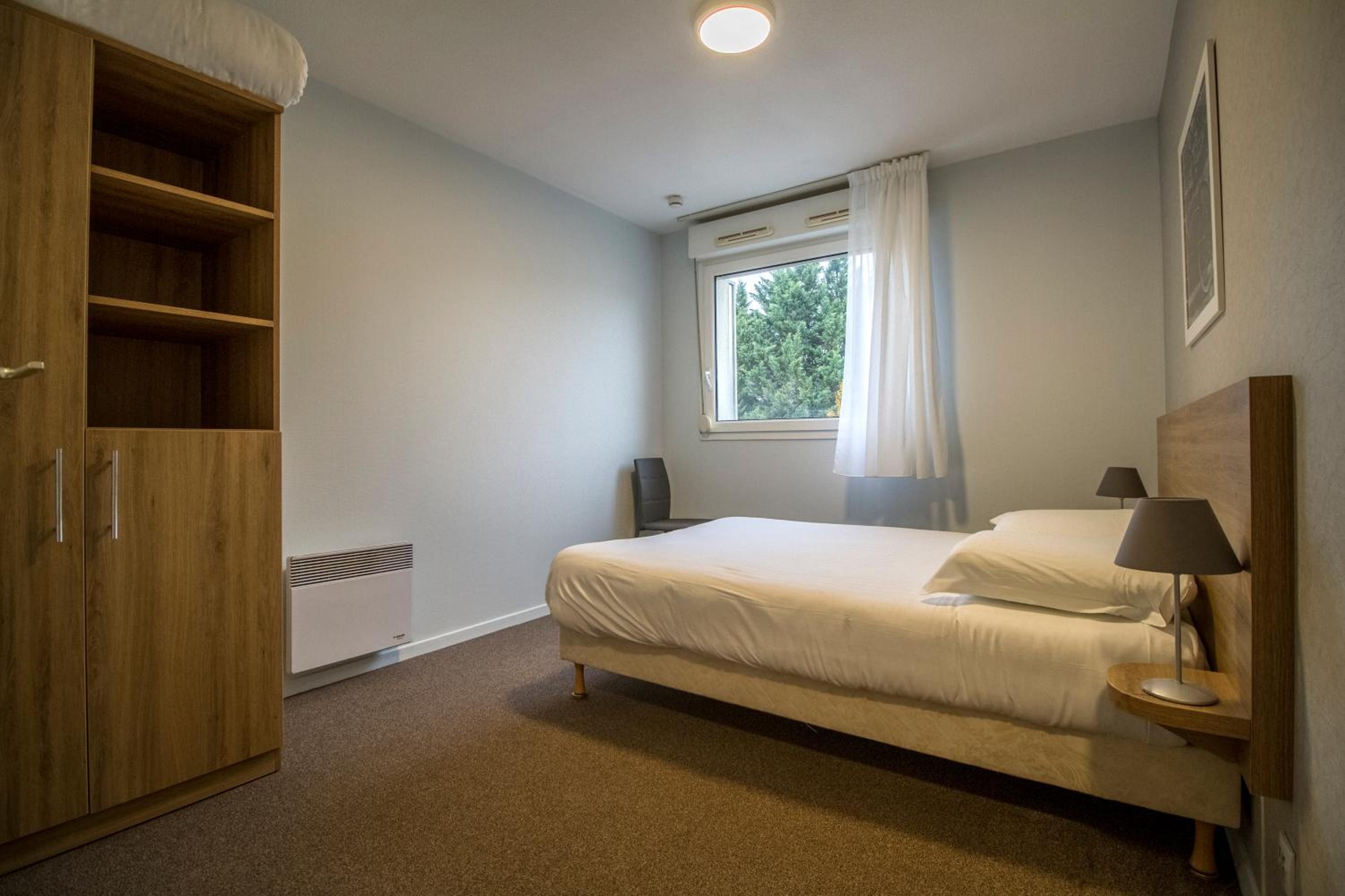Apartment - Photo 12