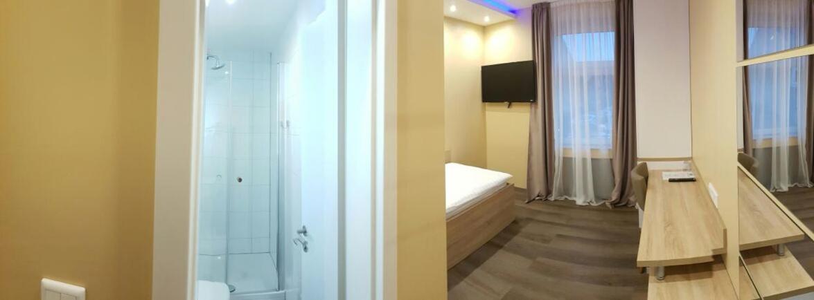 Single Room photo 1