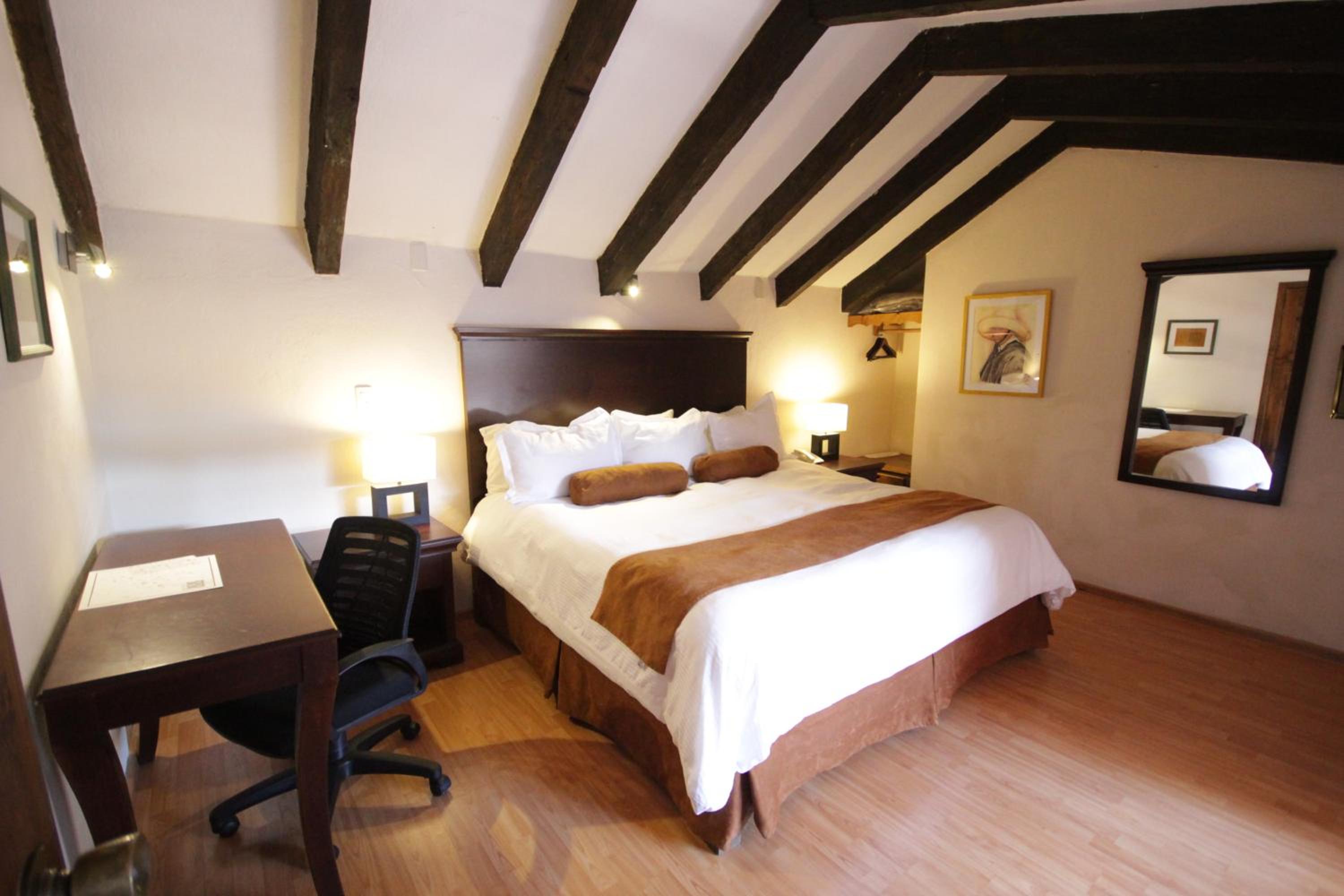 Queen Room - Photo 1