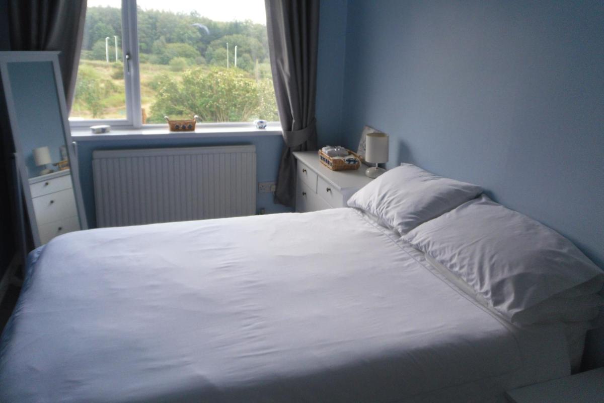 Two-Bedroom House photo 2