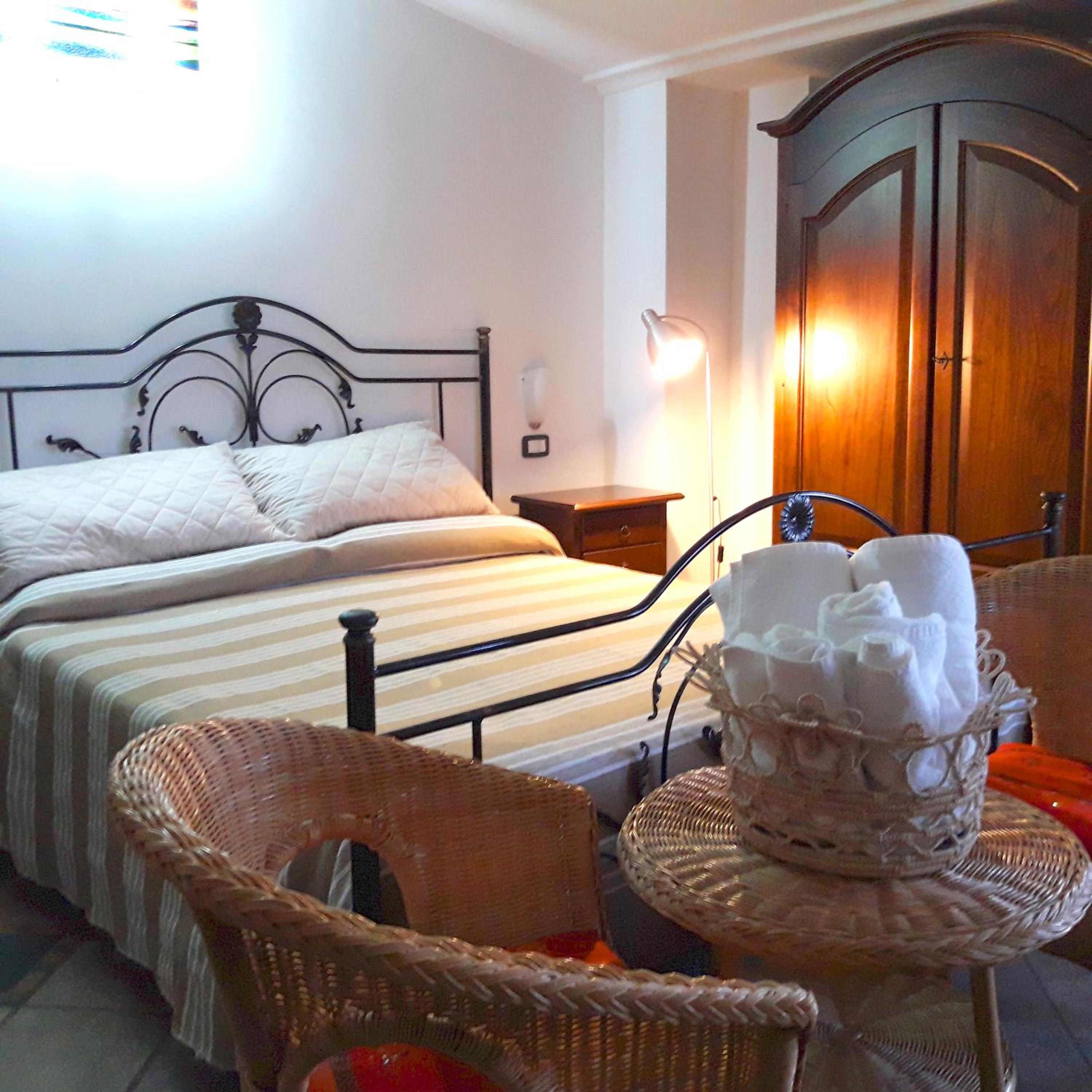 Double Room with Private Bathroom photo 3