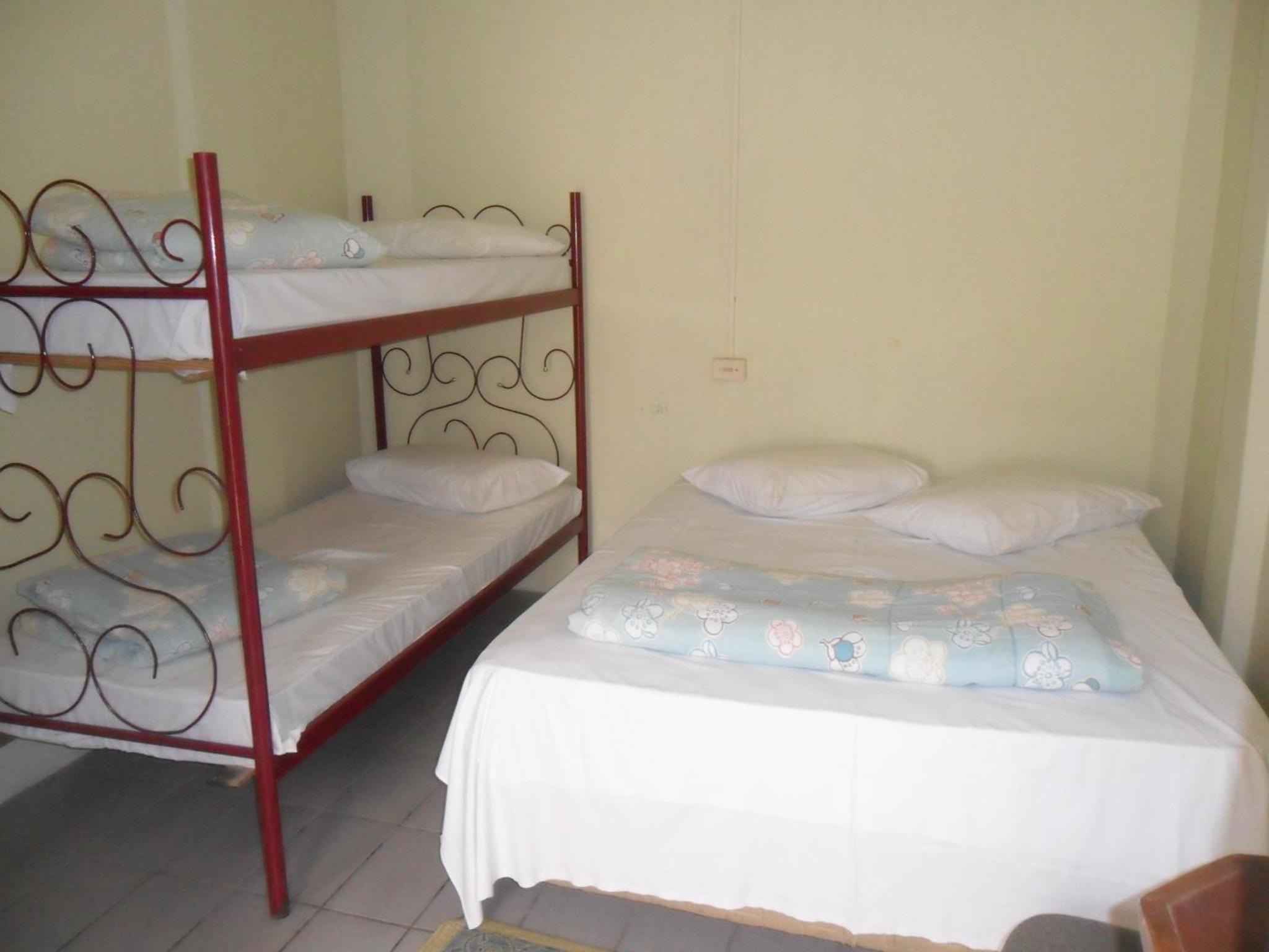 Economy Quadruple Room photo 1