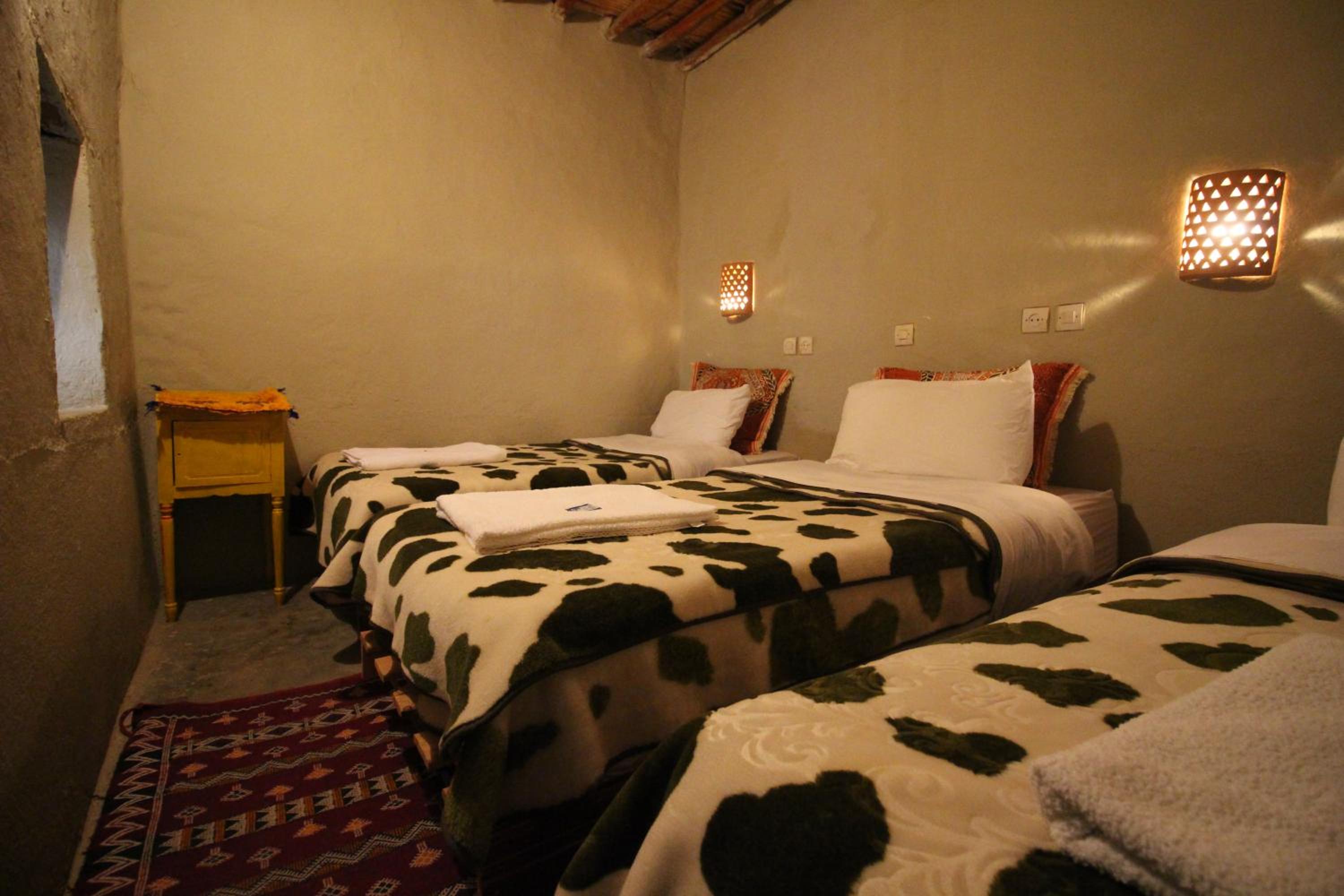 Triple Room with Private Bathroom - Photo 18
