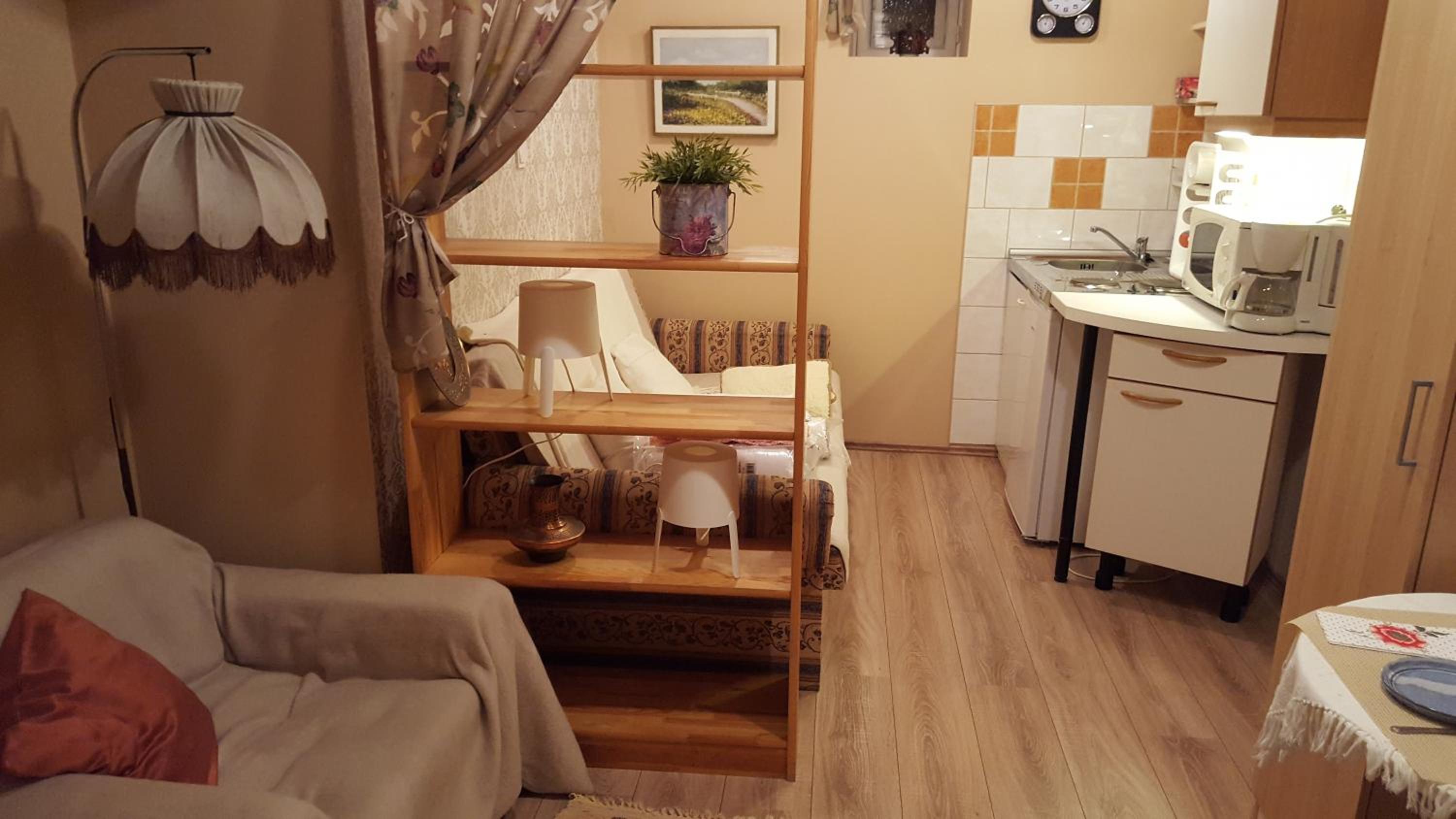 Maisonette photo 1