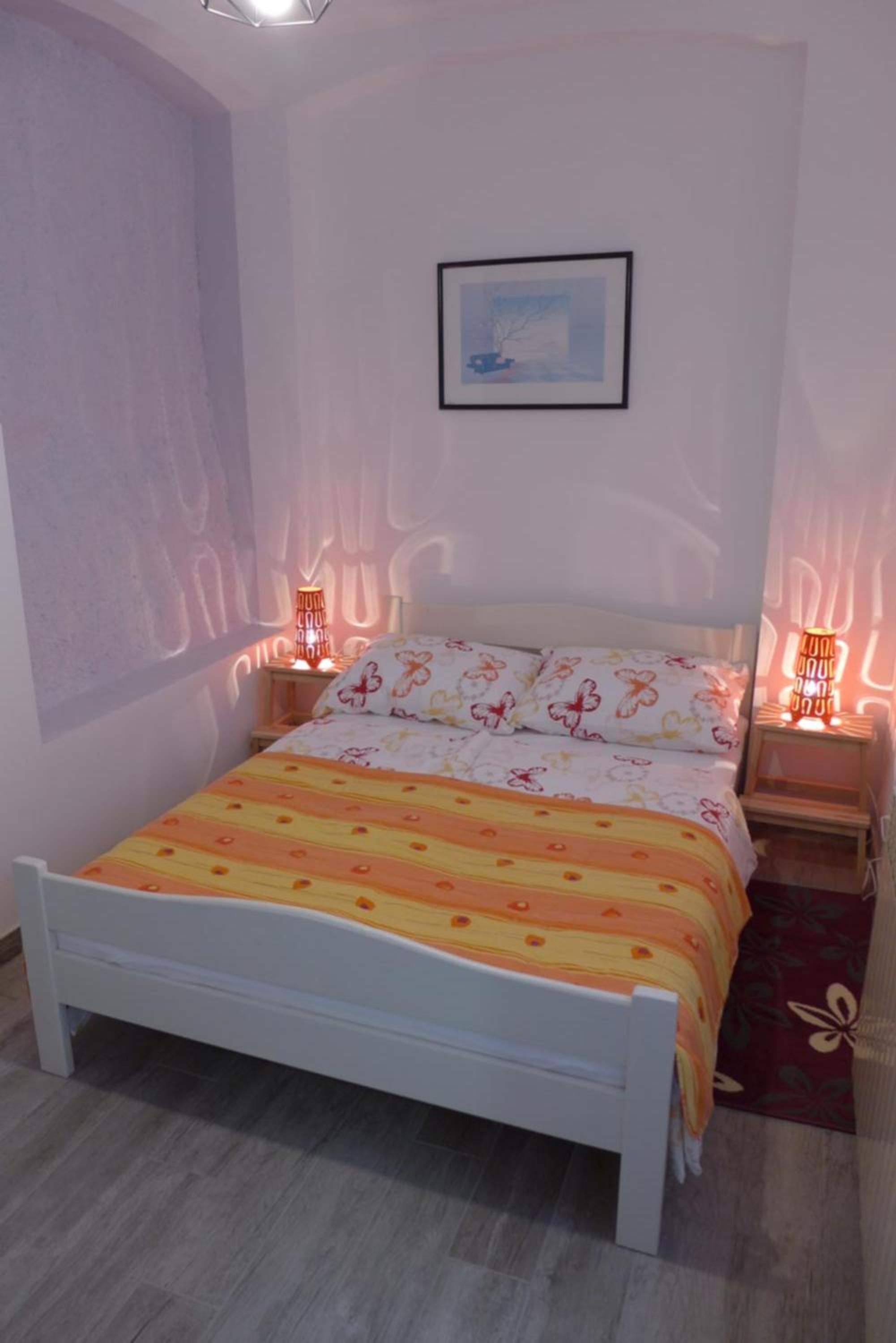 Apartment - Ground Floor - Photo 2