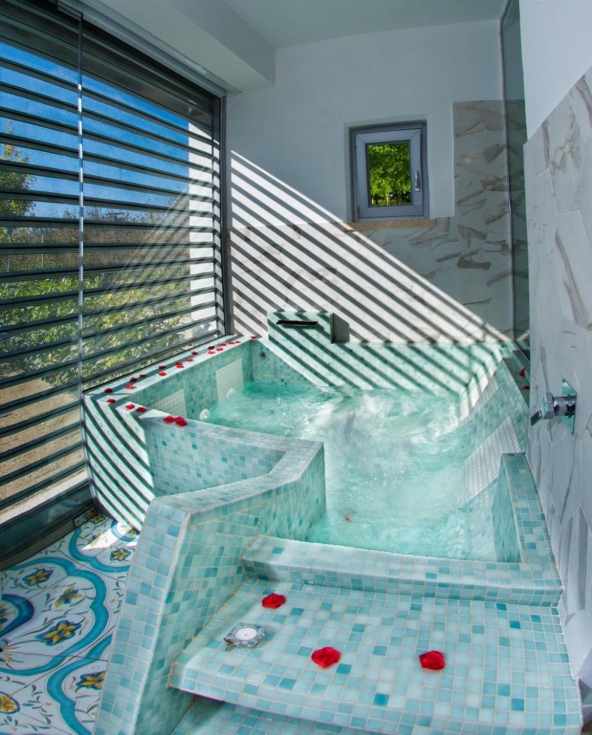 Suite with Sauna photo 2