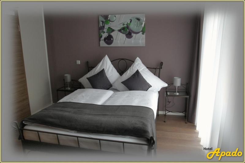 Queen Room with Balcony