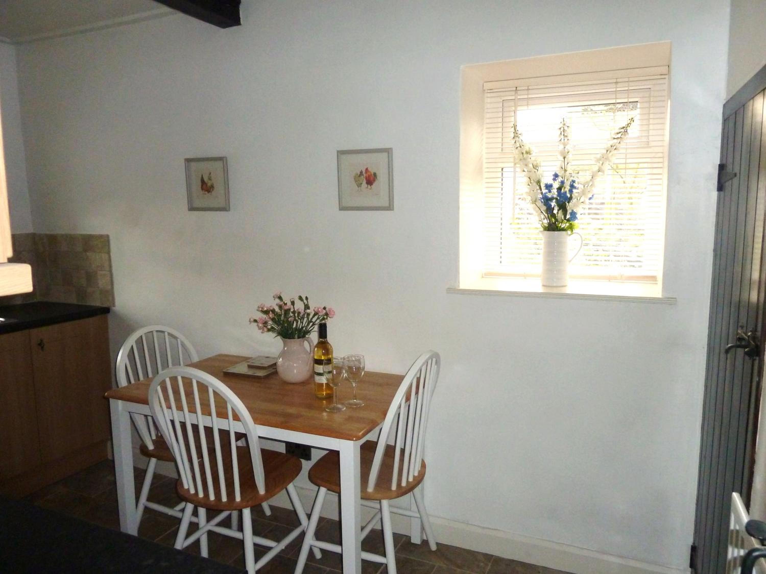 Two-Bedroom House photo 3