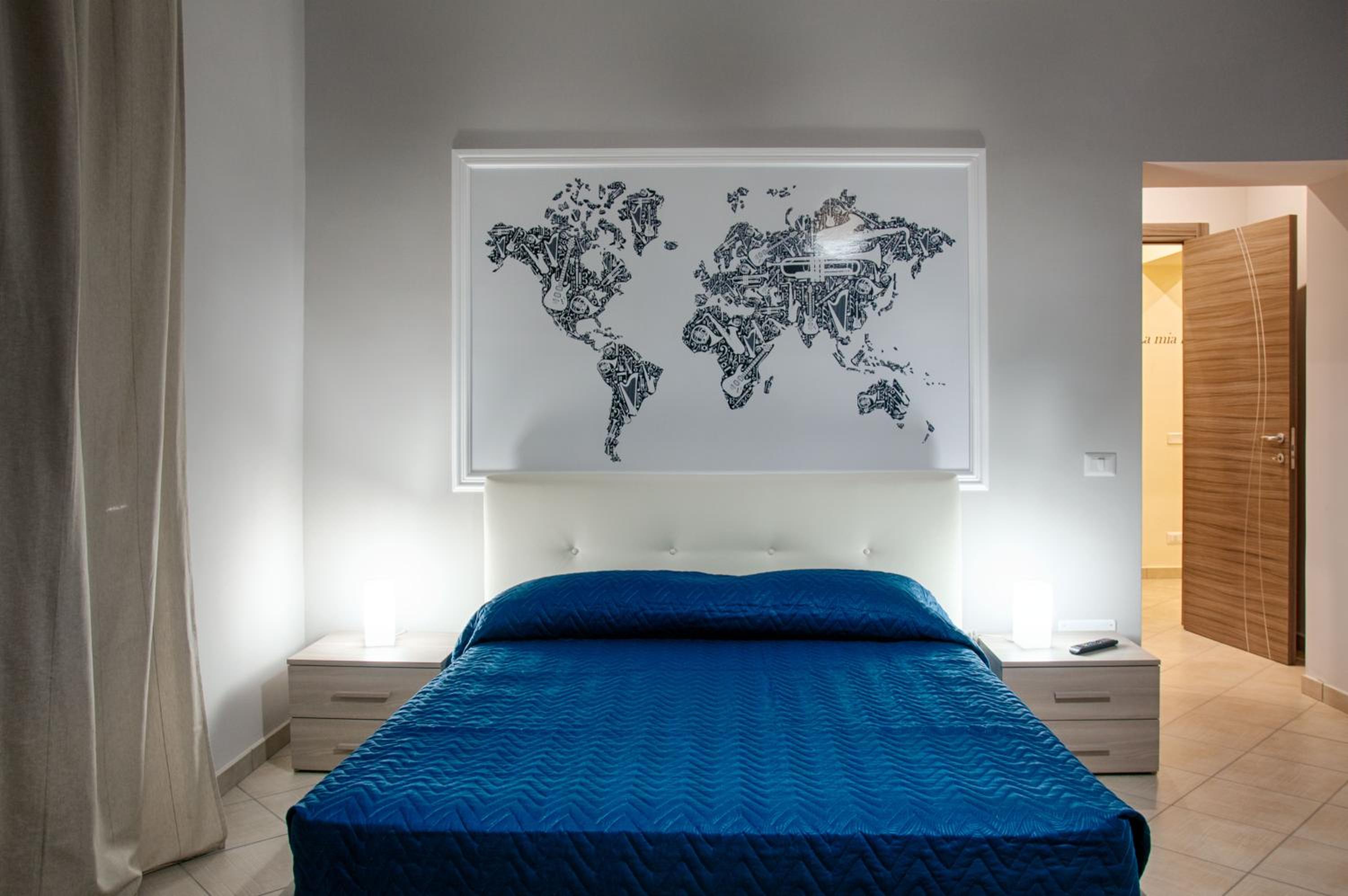 Quadruple Room with Private Bathroom - Photo 1