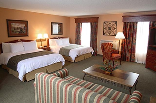 Studio Suite with Two Queen Beds - Photo 1