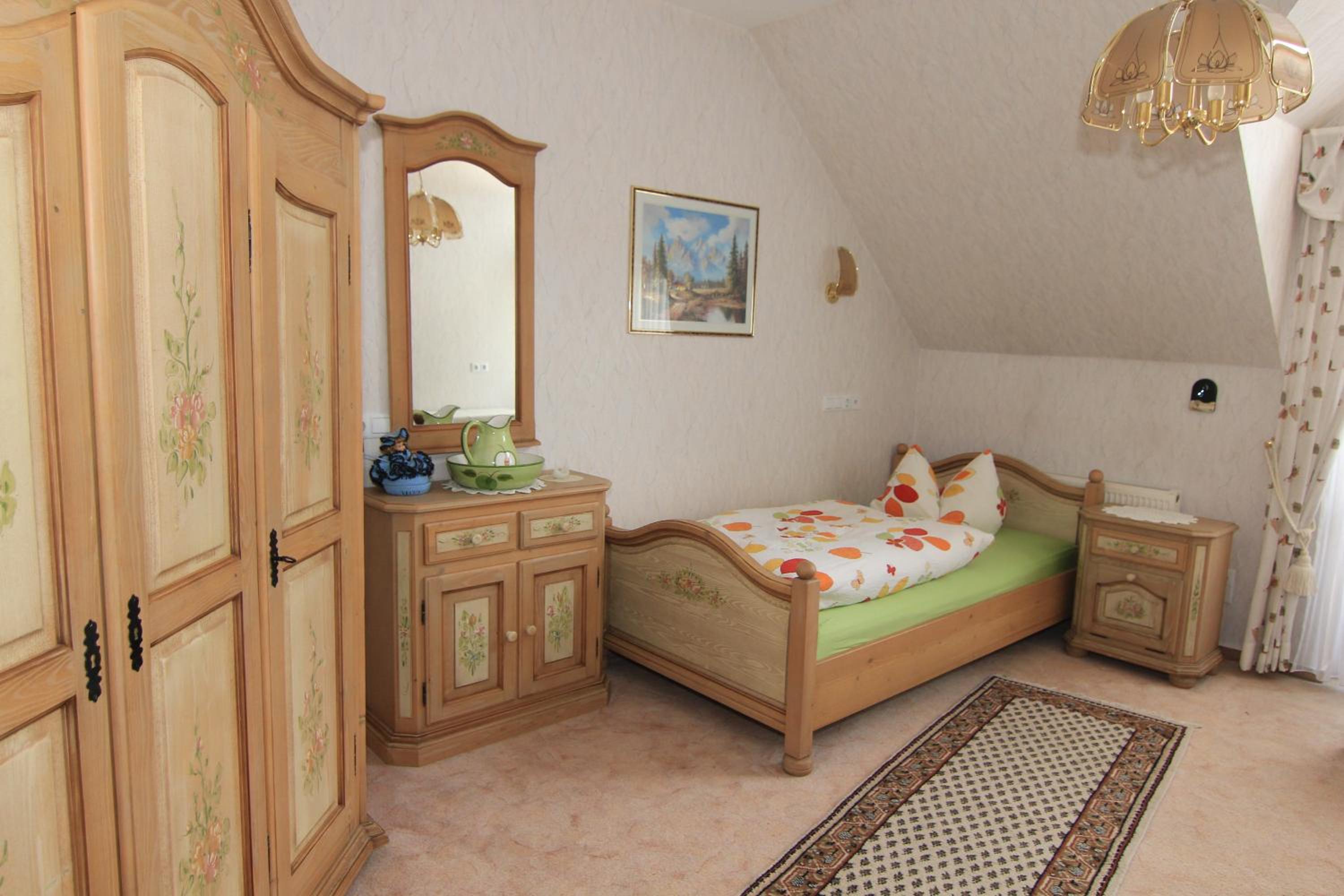 Single Room photo 2