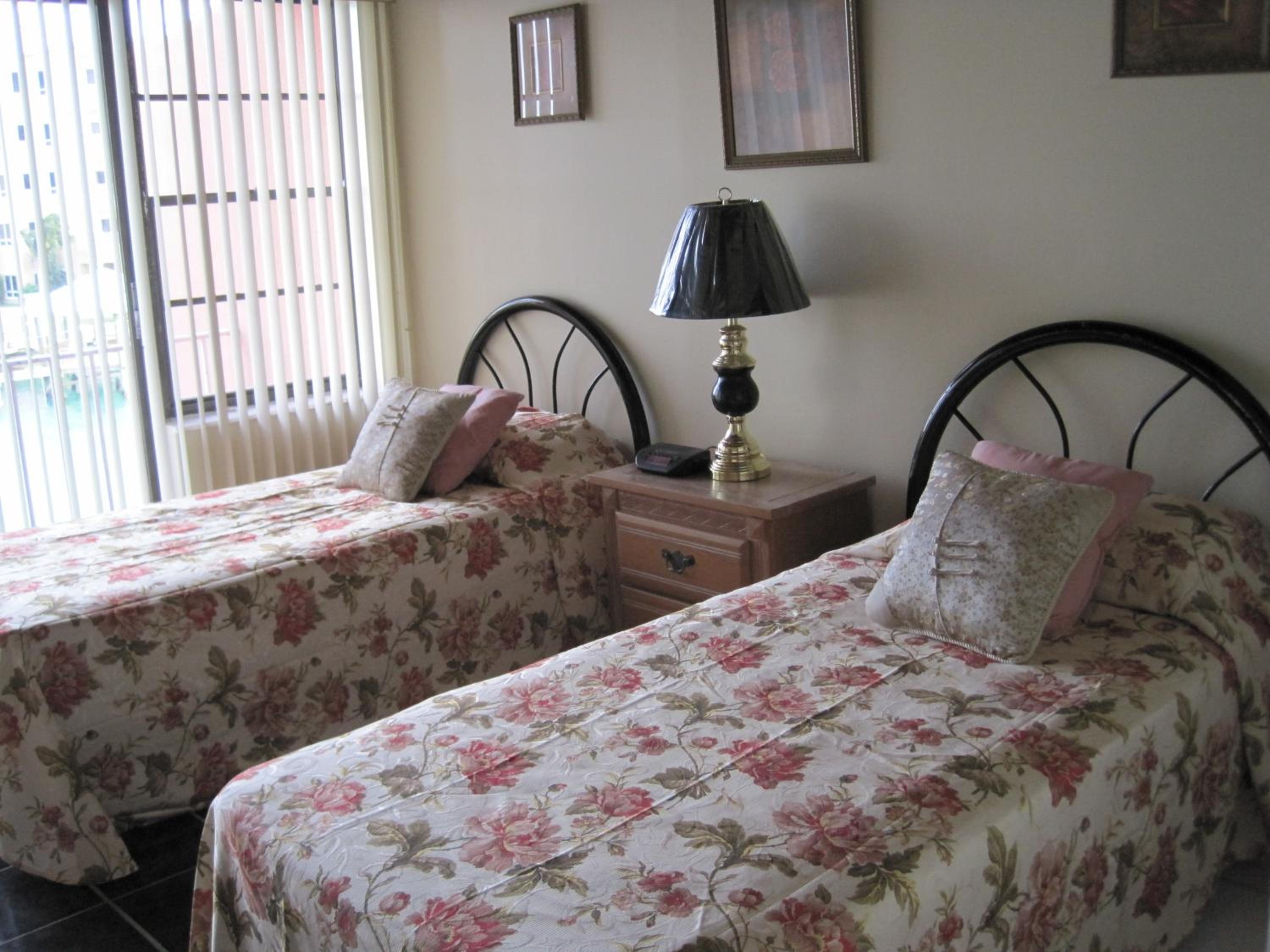 Deluxe Three-Bedroom/ 2 Storey Villa 2.5 bathrooms photo 3