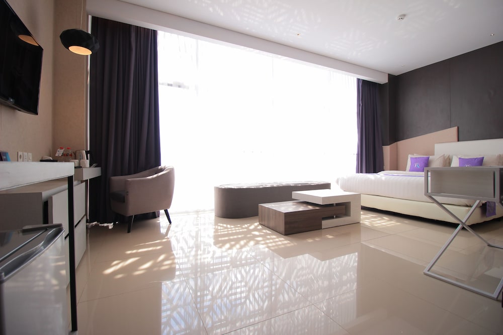 Suite - Photo 6