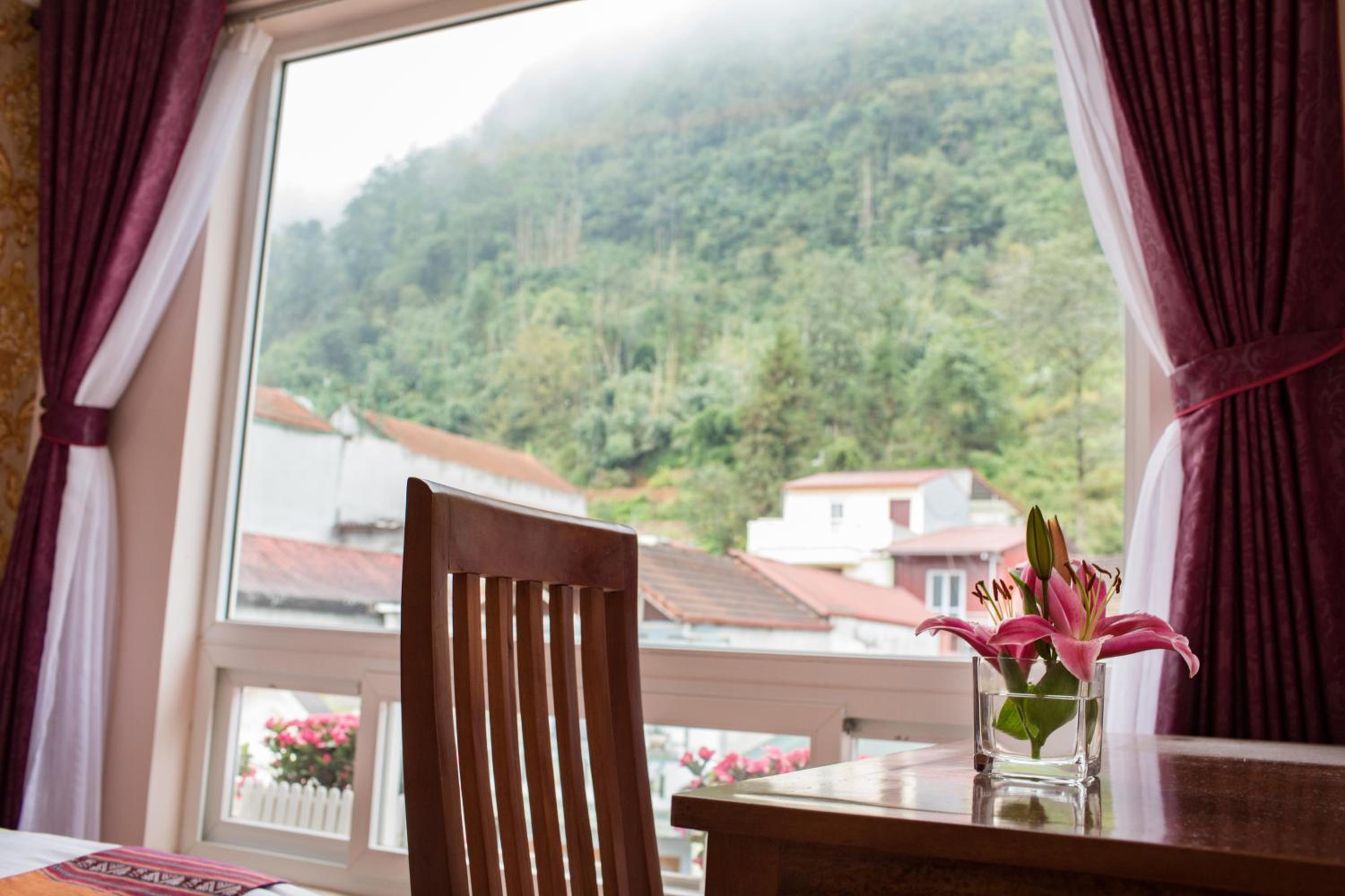 Deluxe Double or Twin Room with City View photo 3