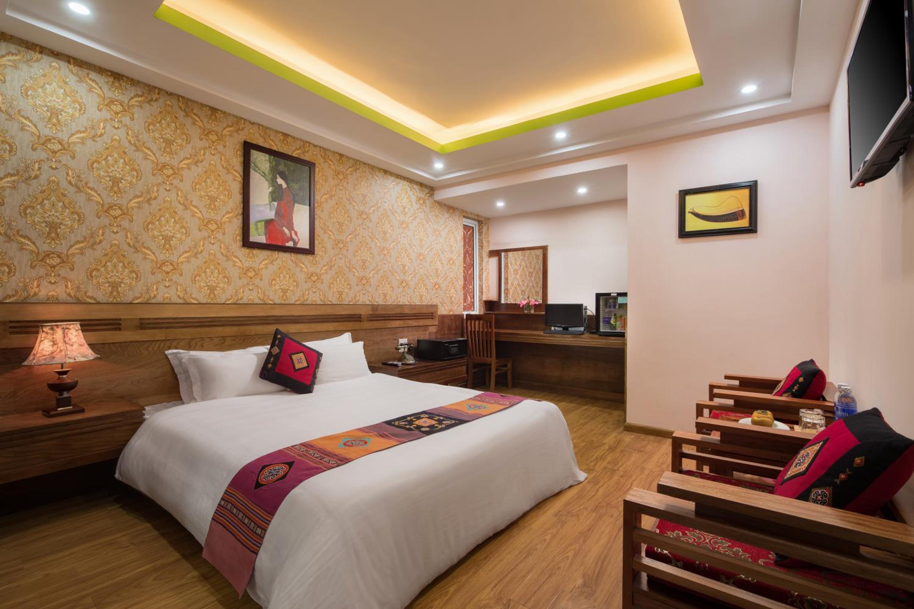 Superior Double or Twin Room photo 3