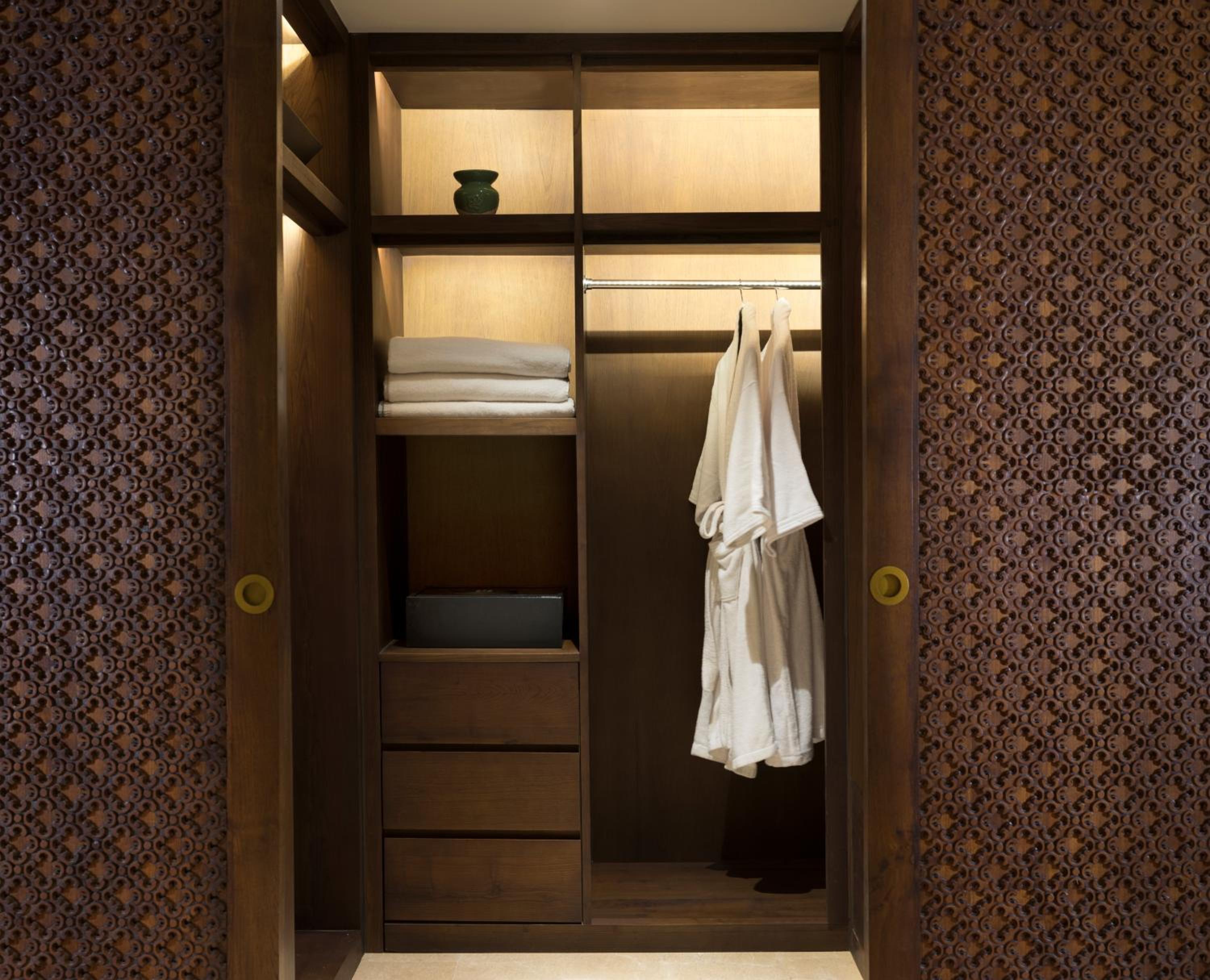 Dedari Penthouse with Free Benefits - Photo 7