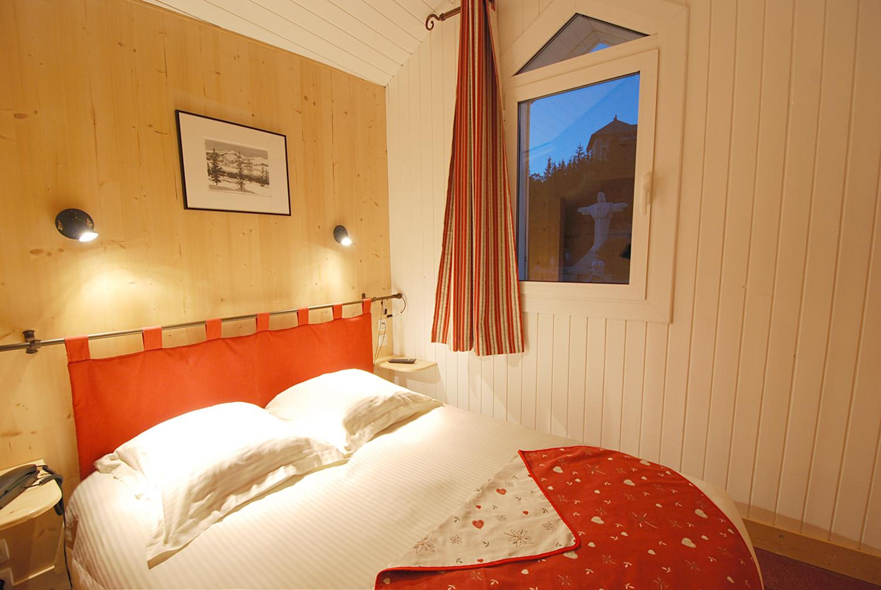 Superior Suite - Photo 2