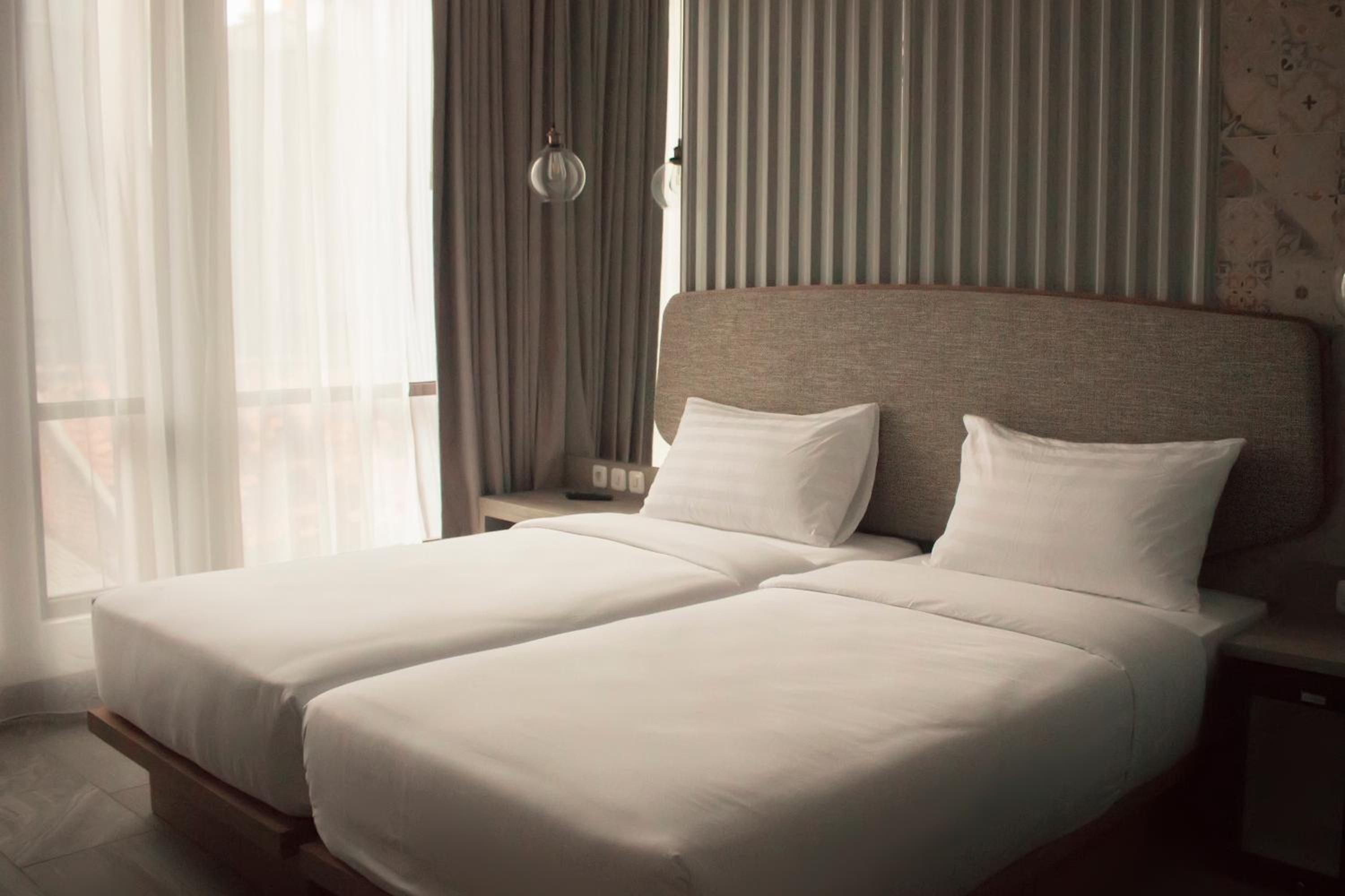 Business Twin Room - Photo 4