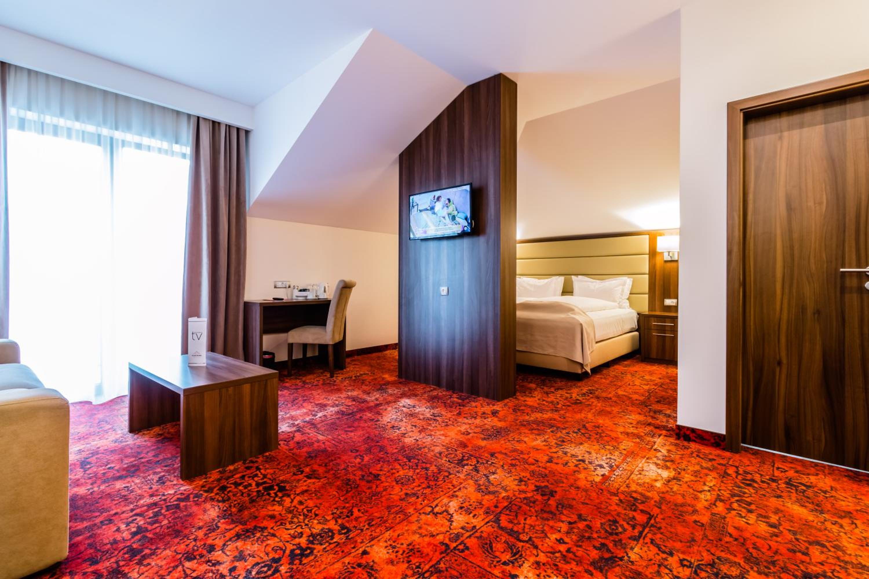 Superior Double Room - Photo 2
