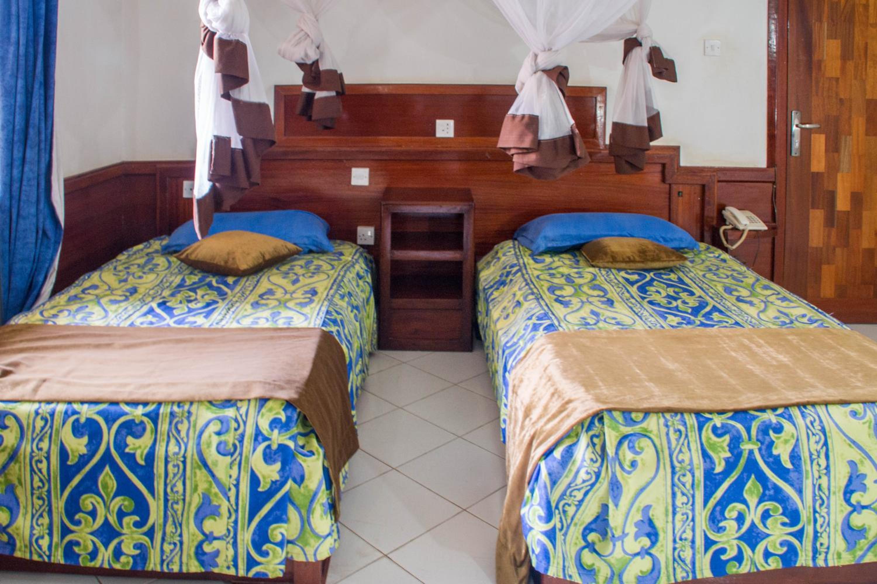 Deluxe Twin Room photo 2