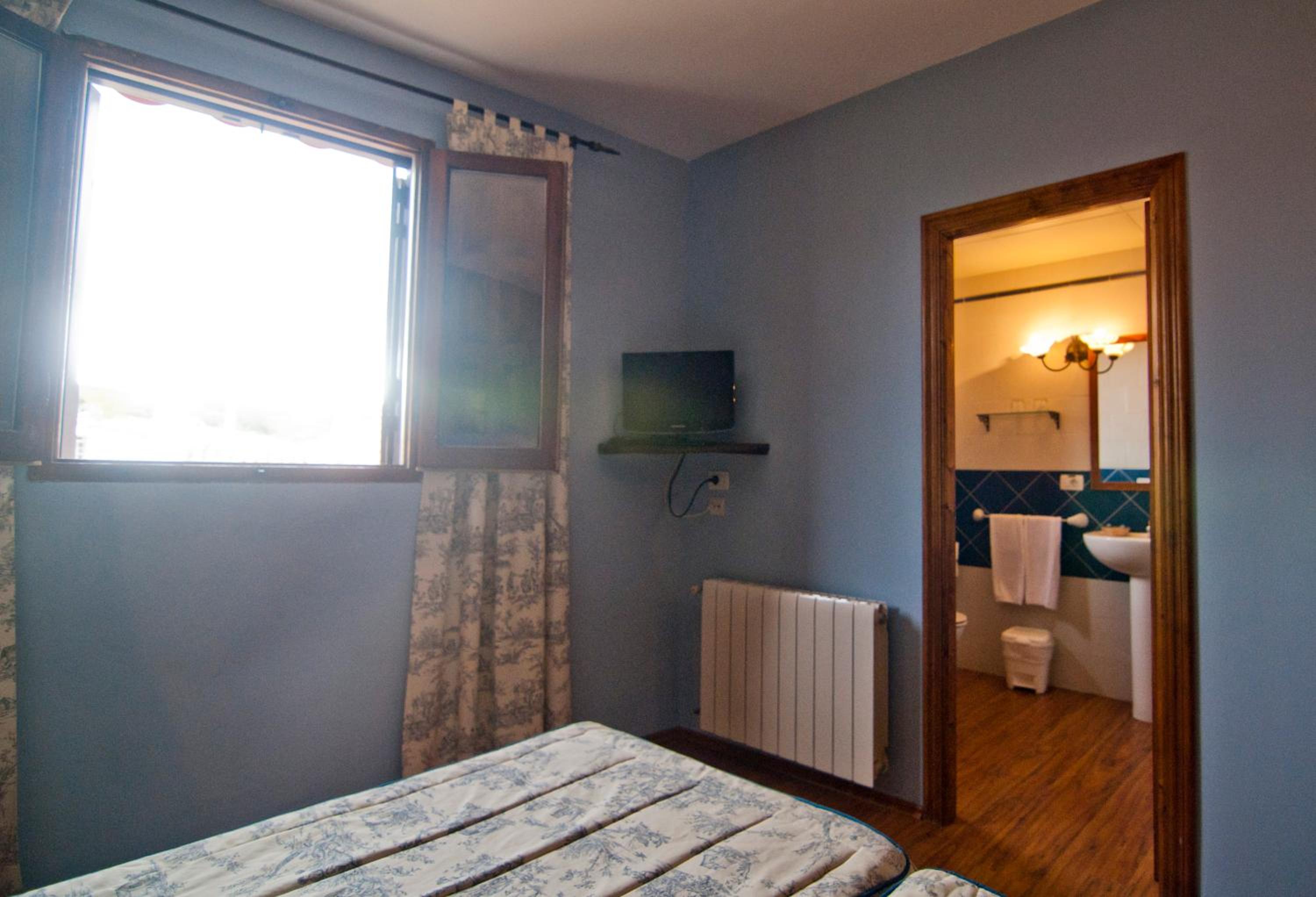 Double or Twin Room photo 2