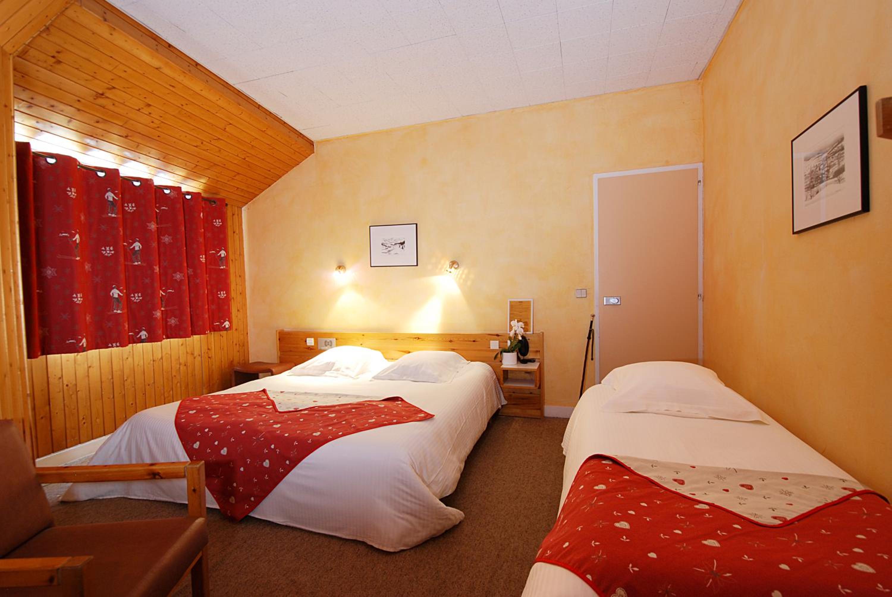 Triple Room - Photo 2