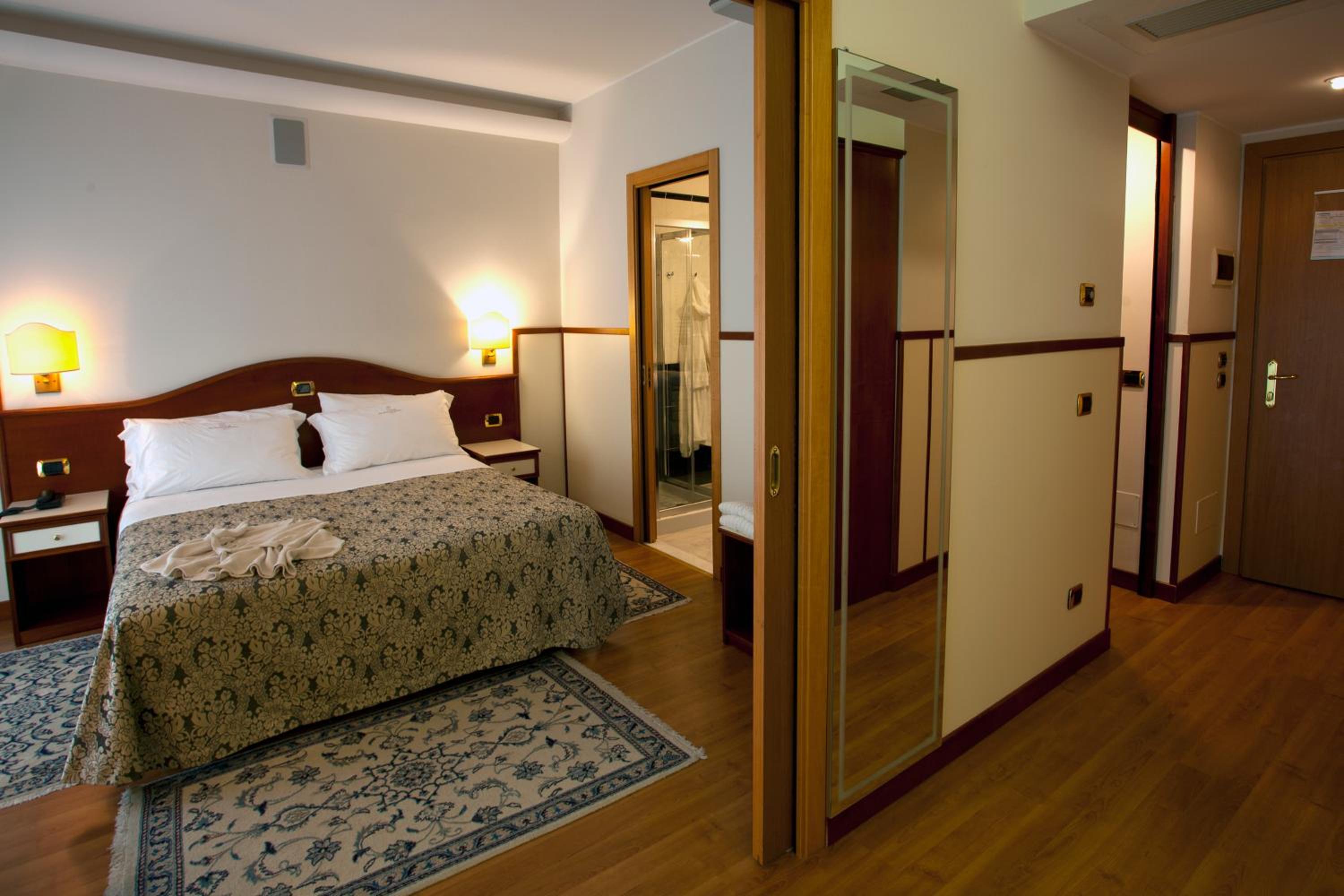 Suite with Lateral Sea view - Photo 1