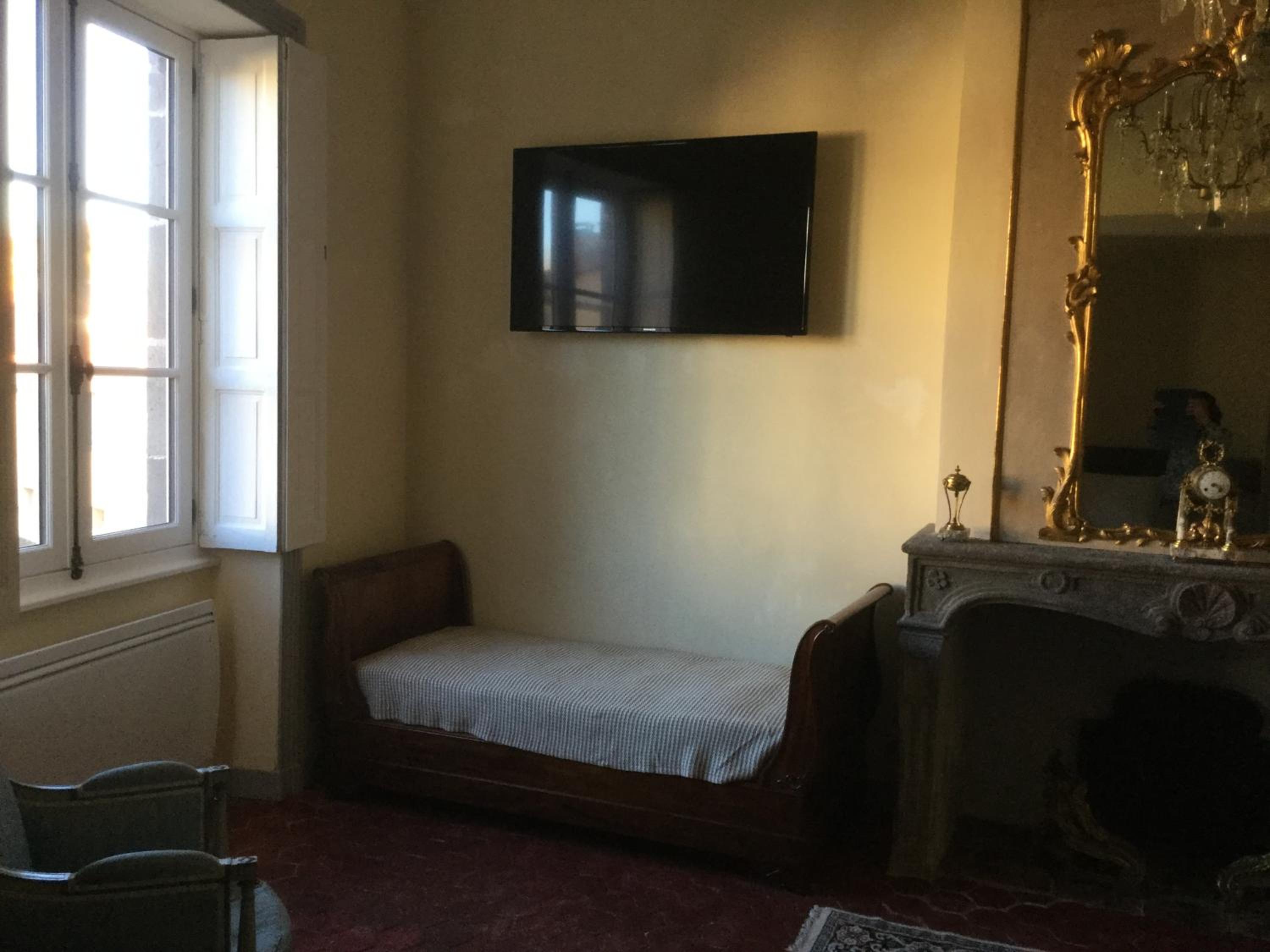 Double Room - Photo 3
