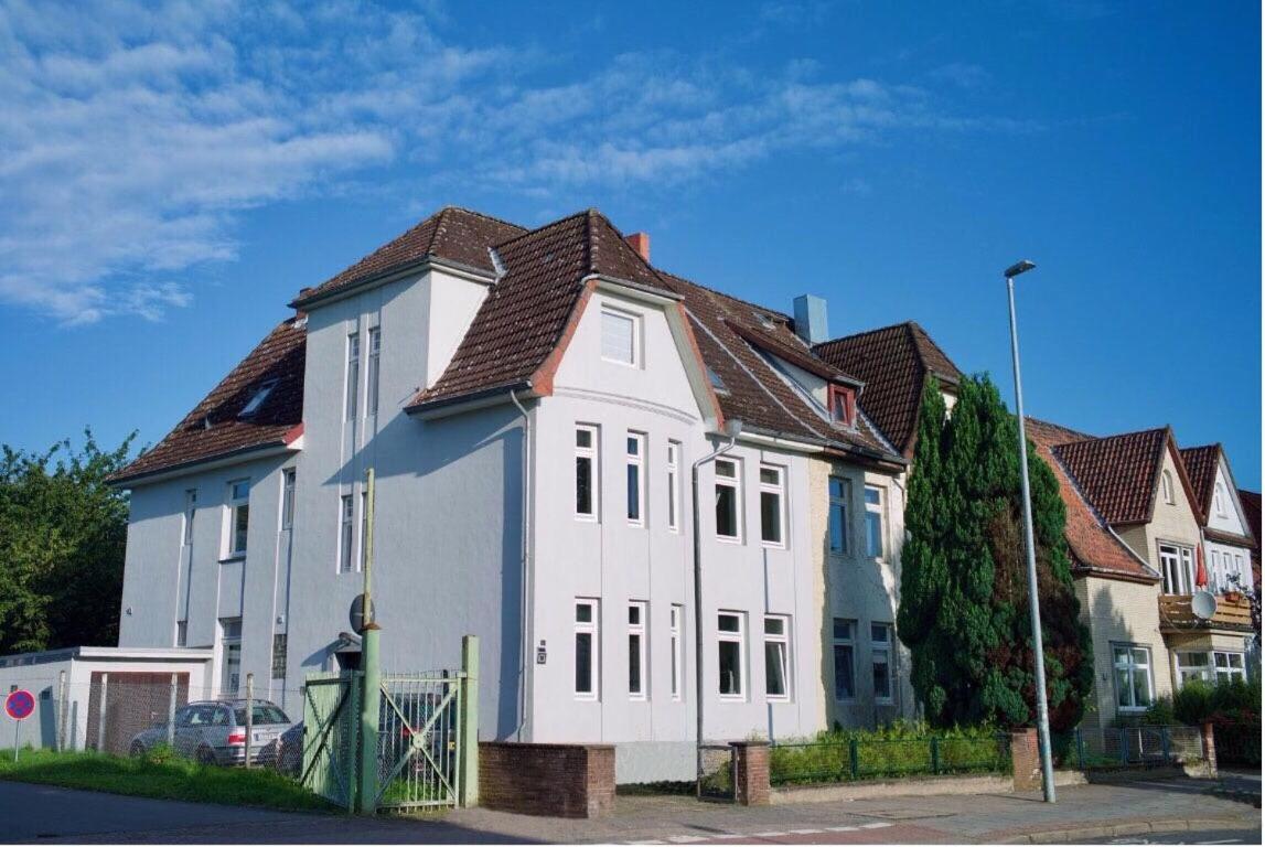 Apartment with Balcony - Photo 37