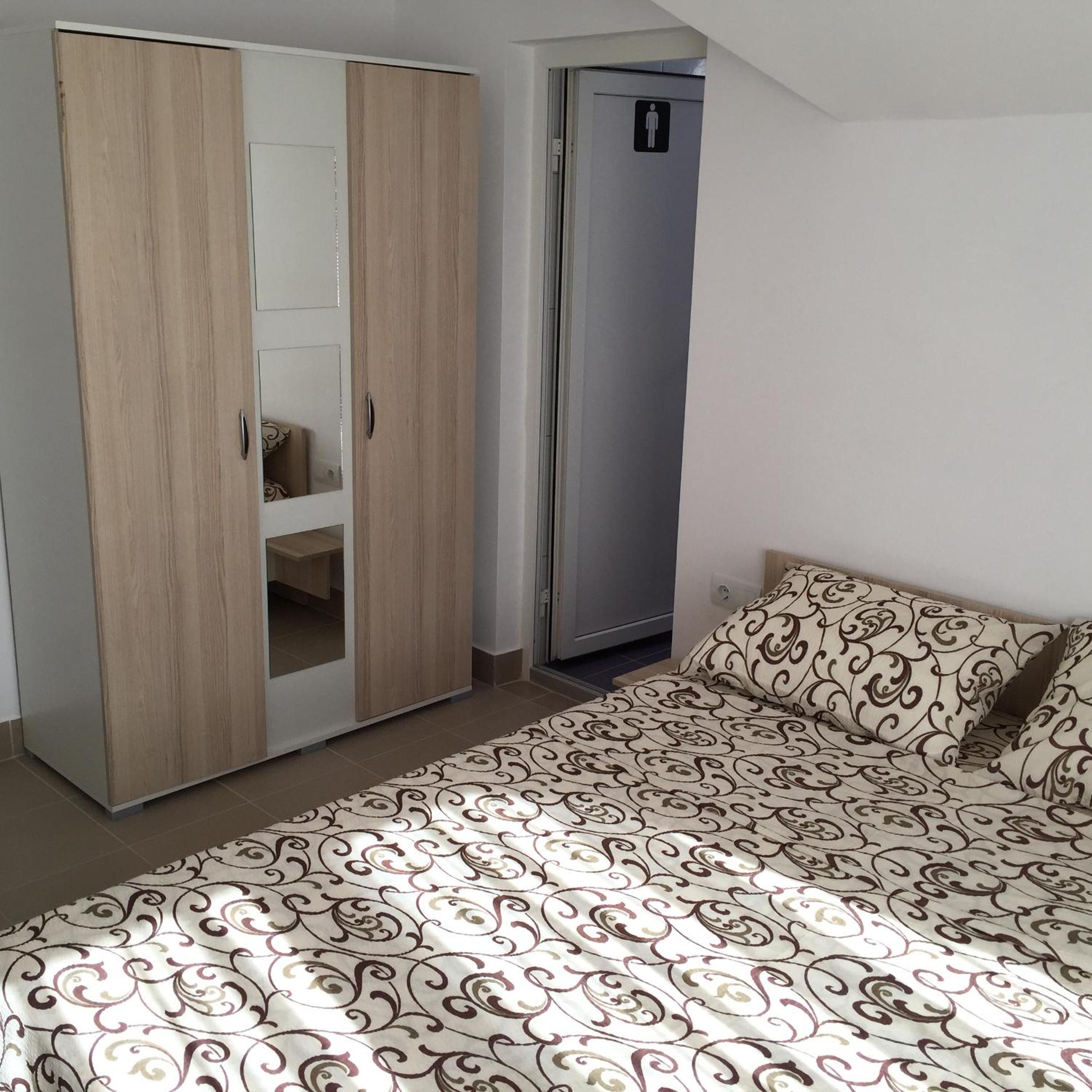 Double Room with Private Bathroom photo 3